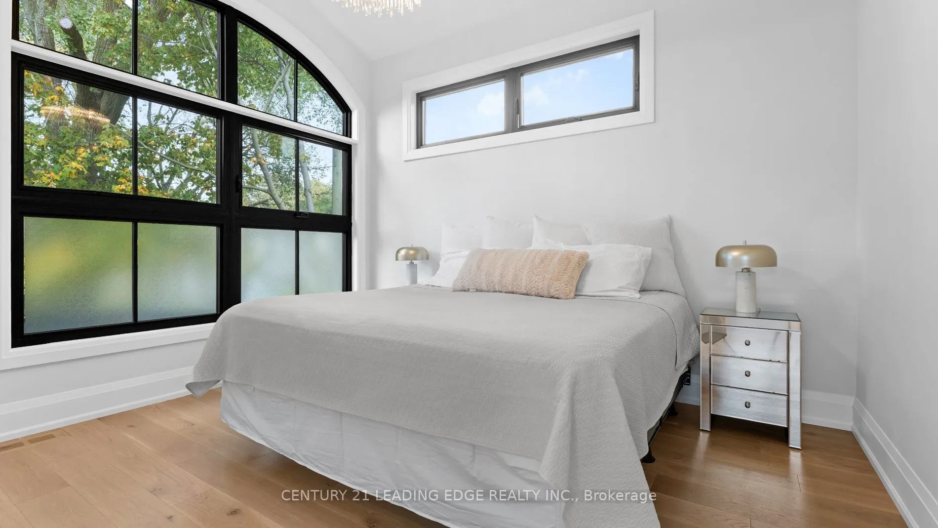 197 Glen Oak Drive N