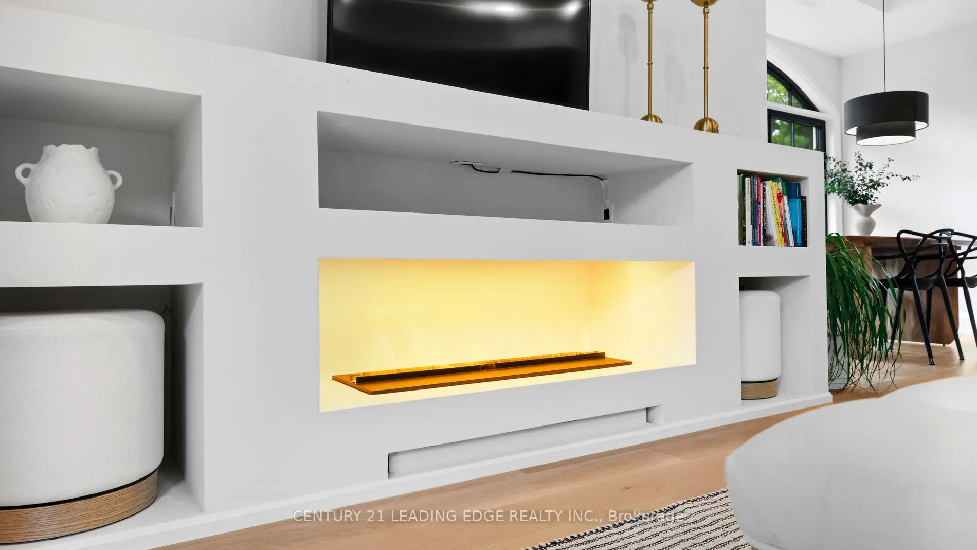 197 Glen Oak Drive N