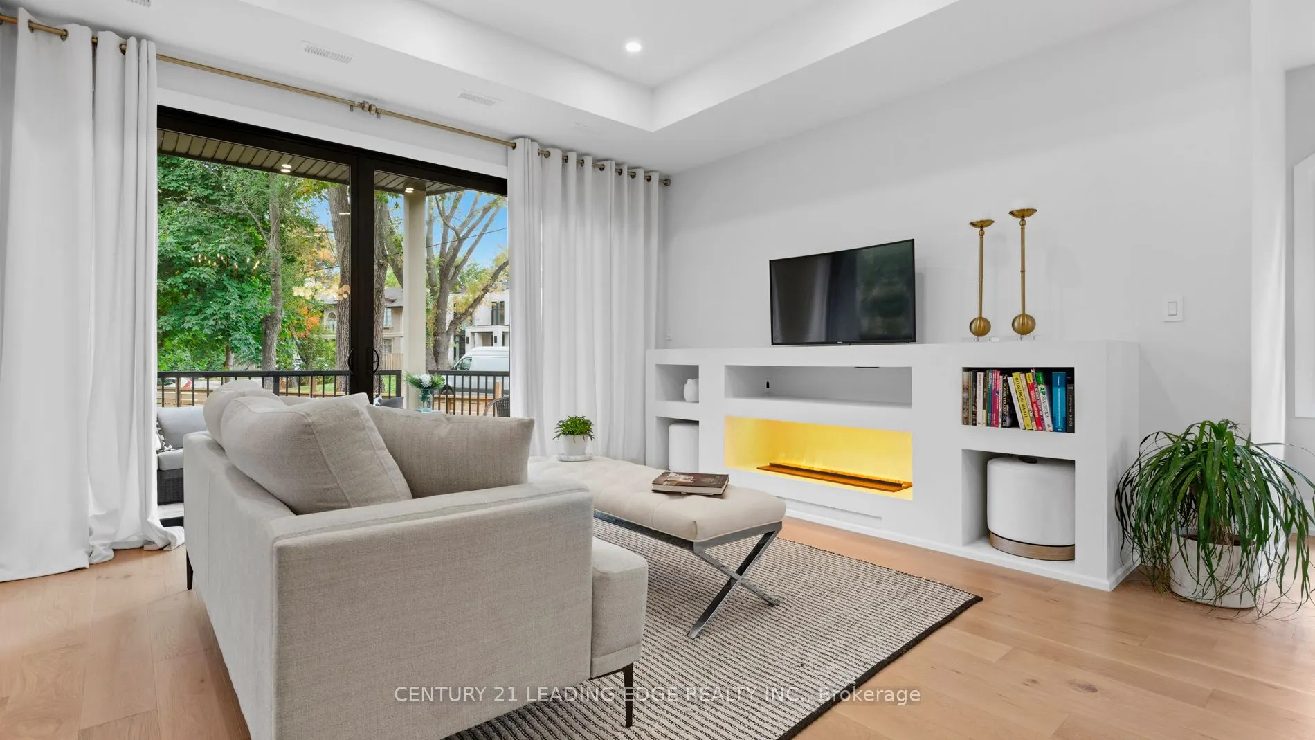 197 Glen Oak Drive N