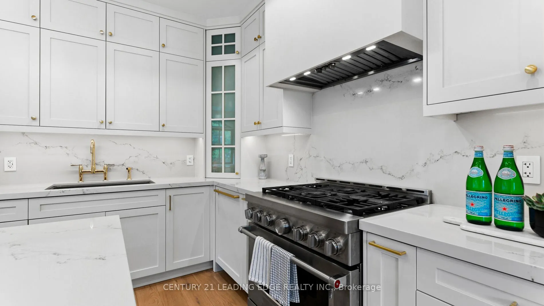 197 Glen Oak Drive N