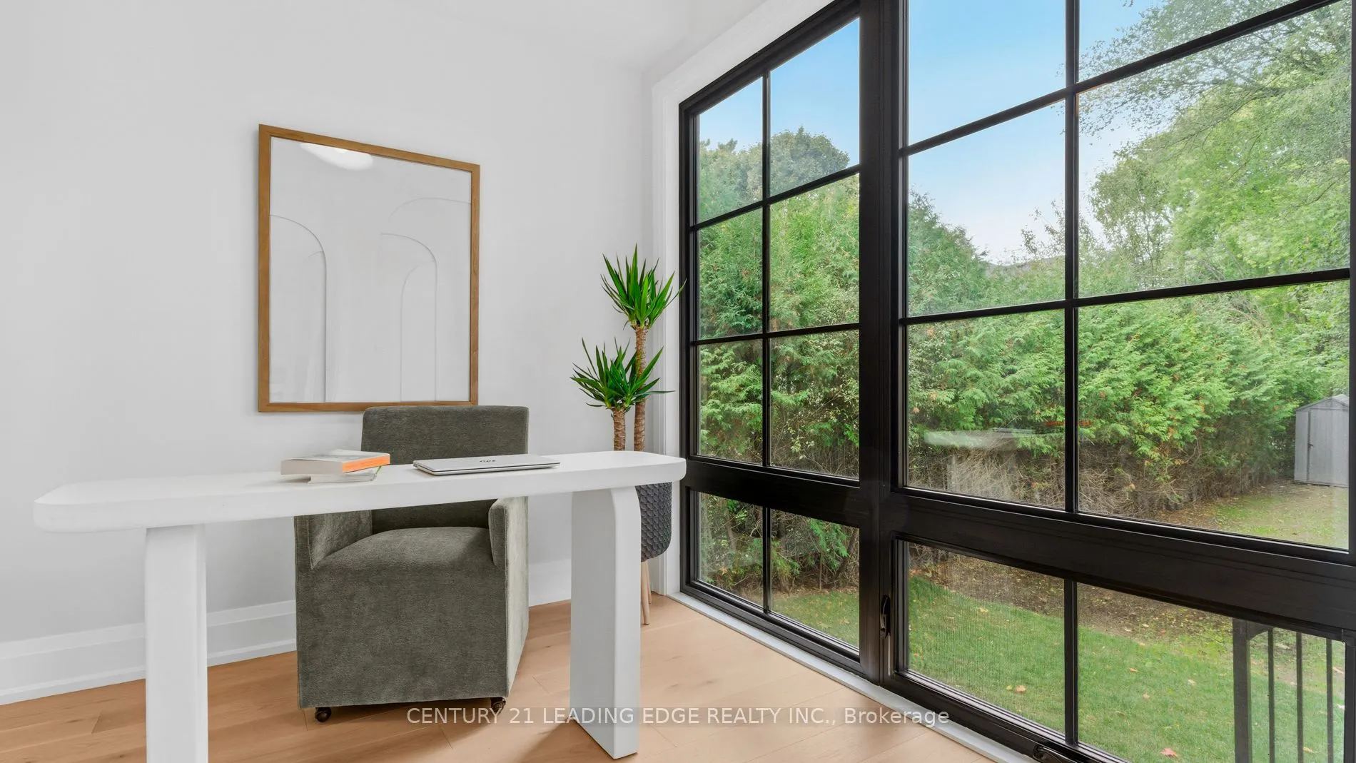 197 Glen Oak Drive N