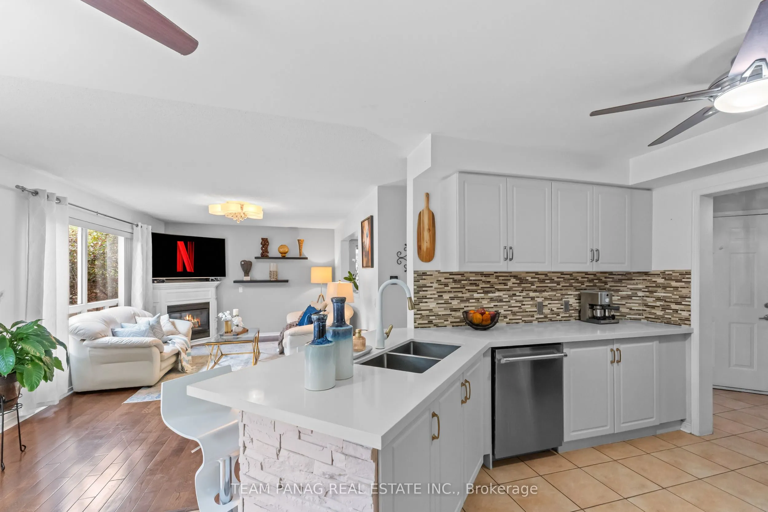 28 Charleswood Circle