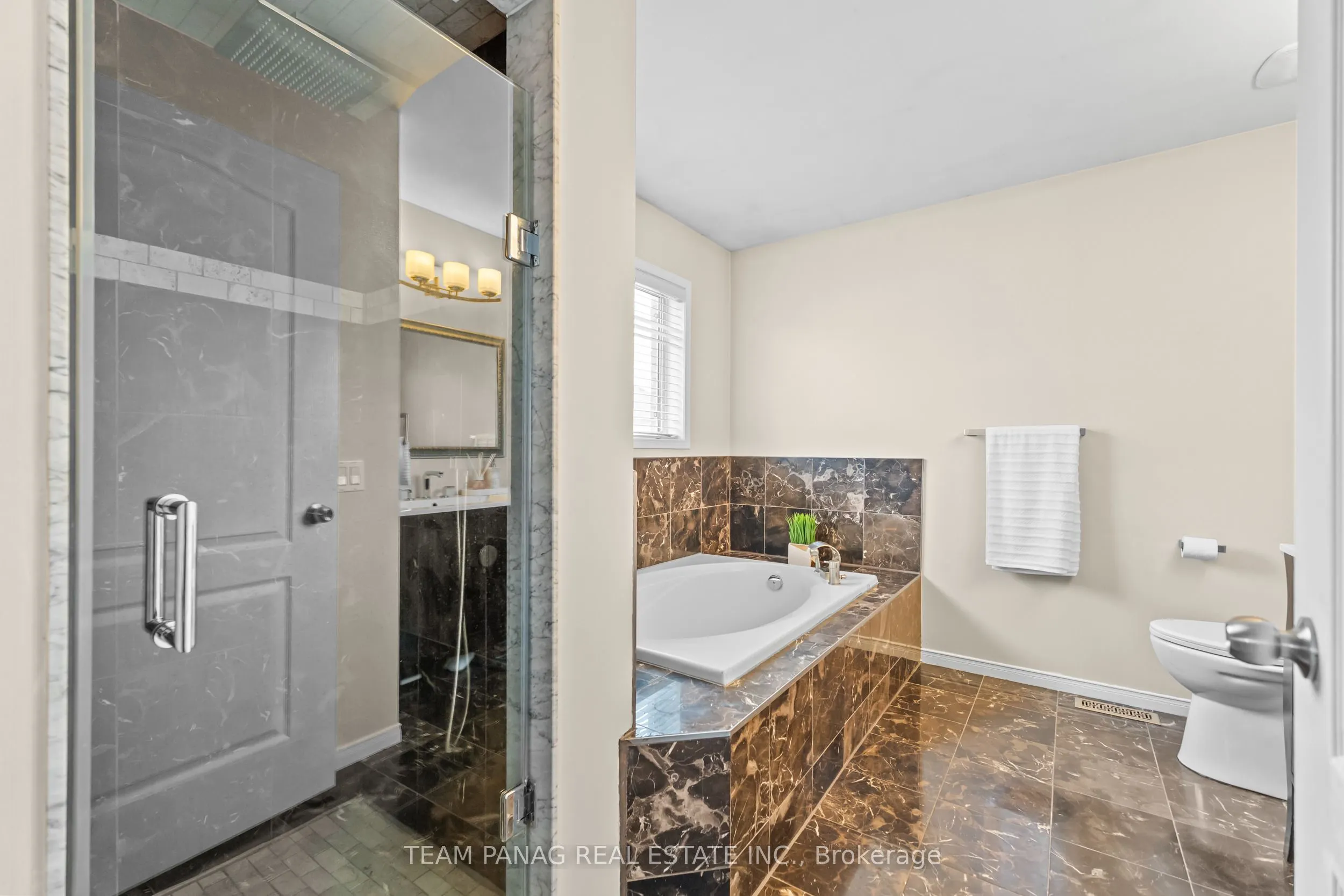 28 Charleswood Circle