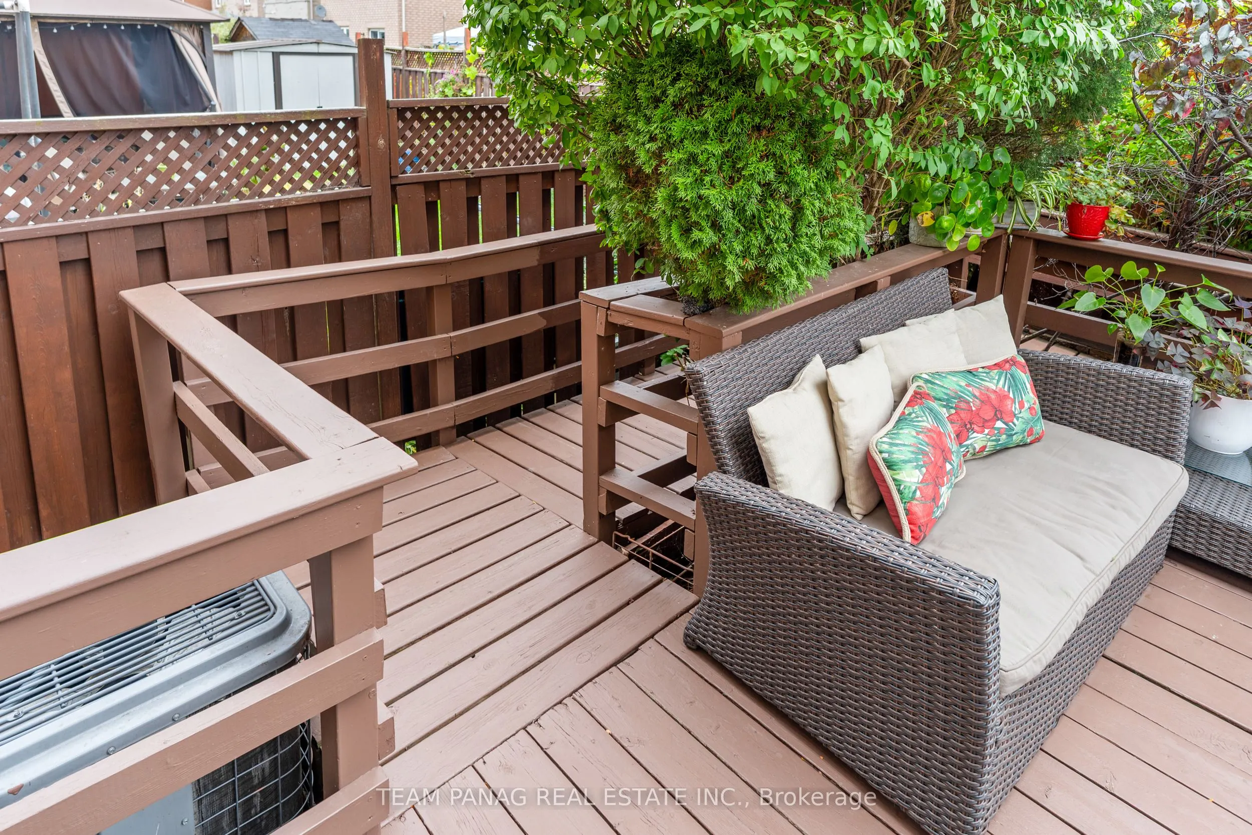 28 Charleswood Circle