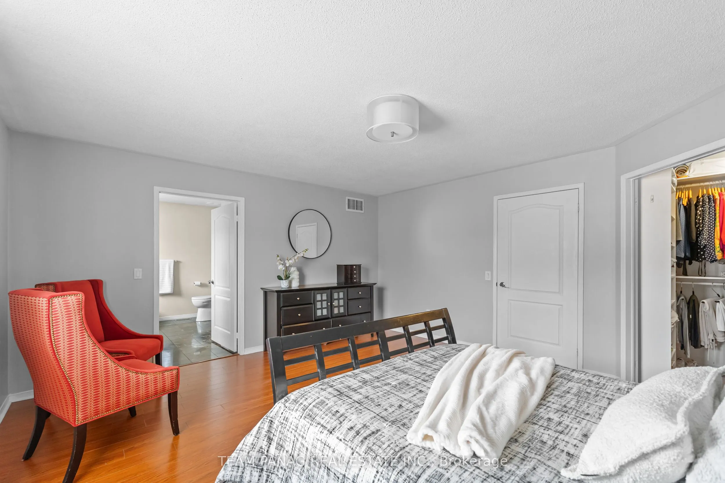 28 Charleswood Circle