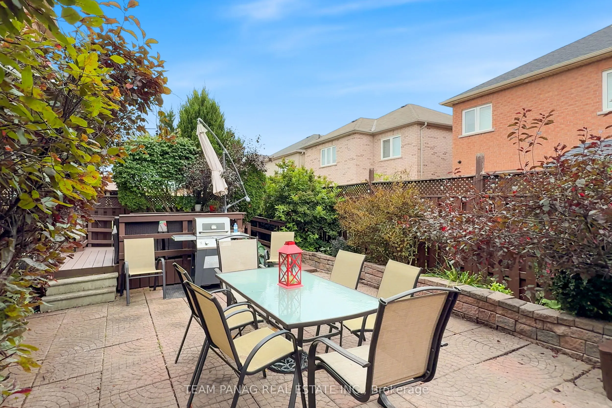 28 Charleswood Circle