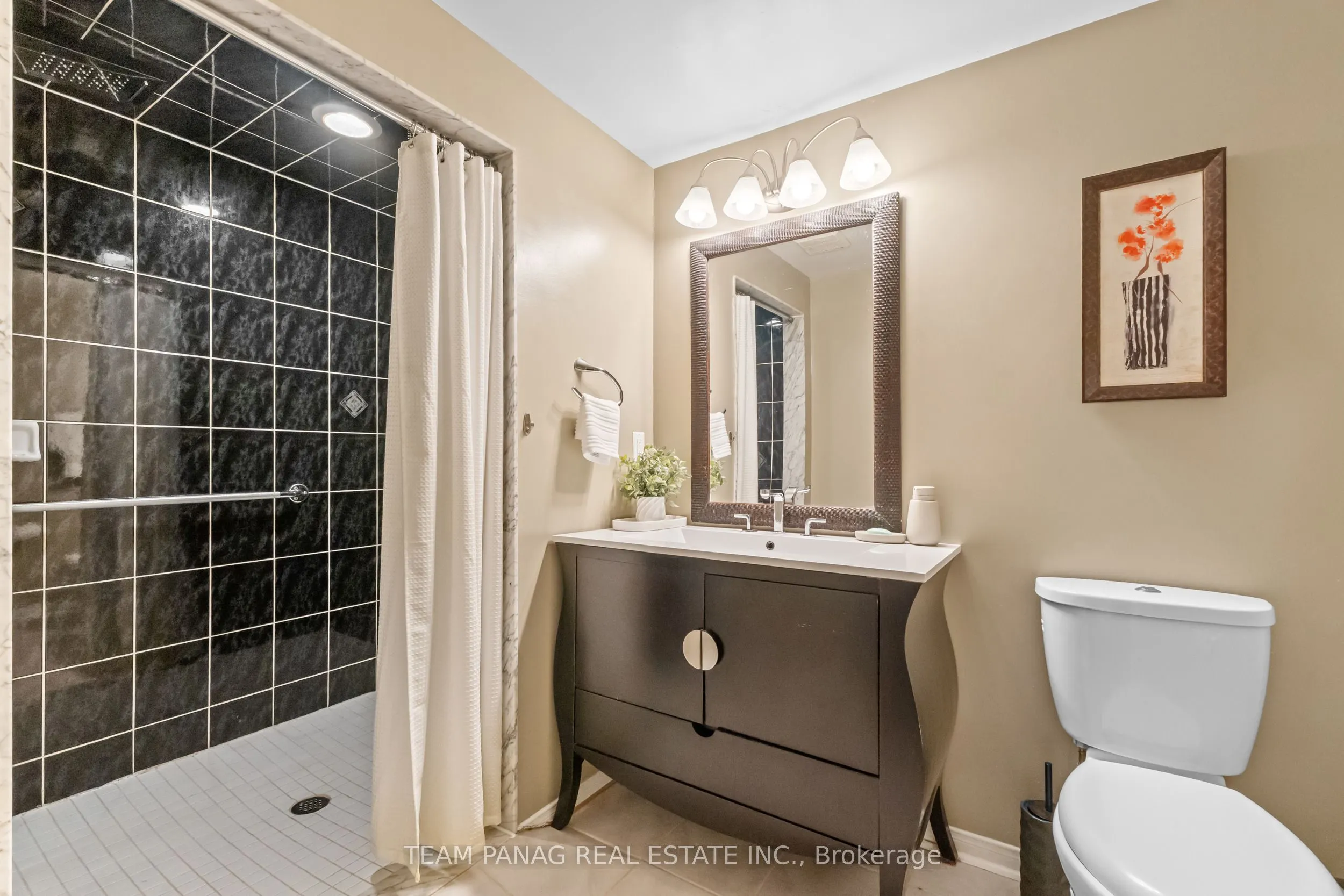 28 Charleswood Circle