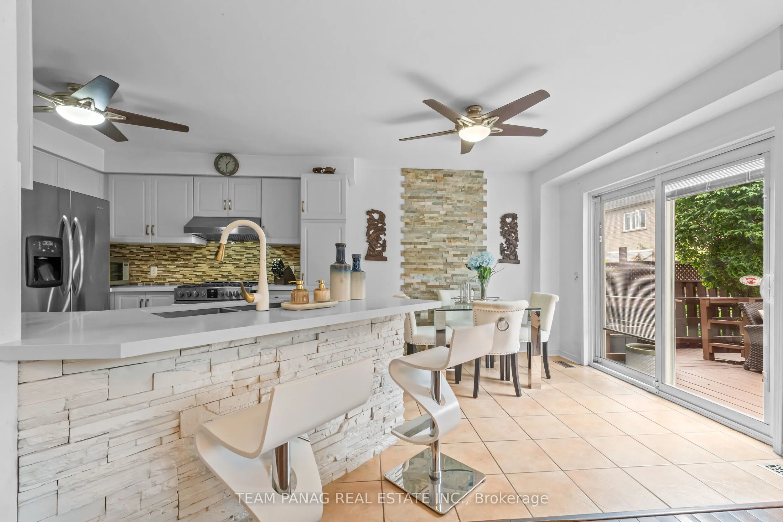 28 Charleswood Circle