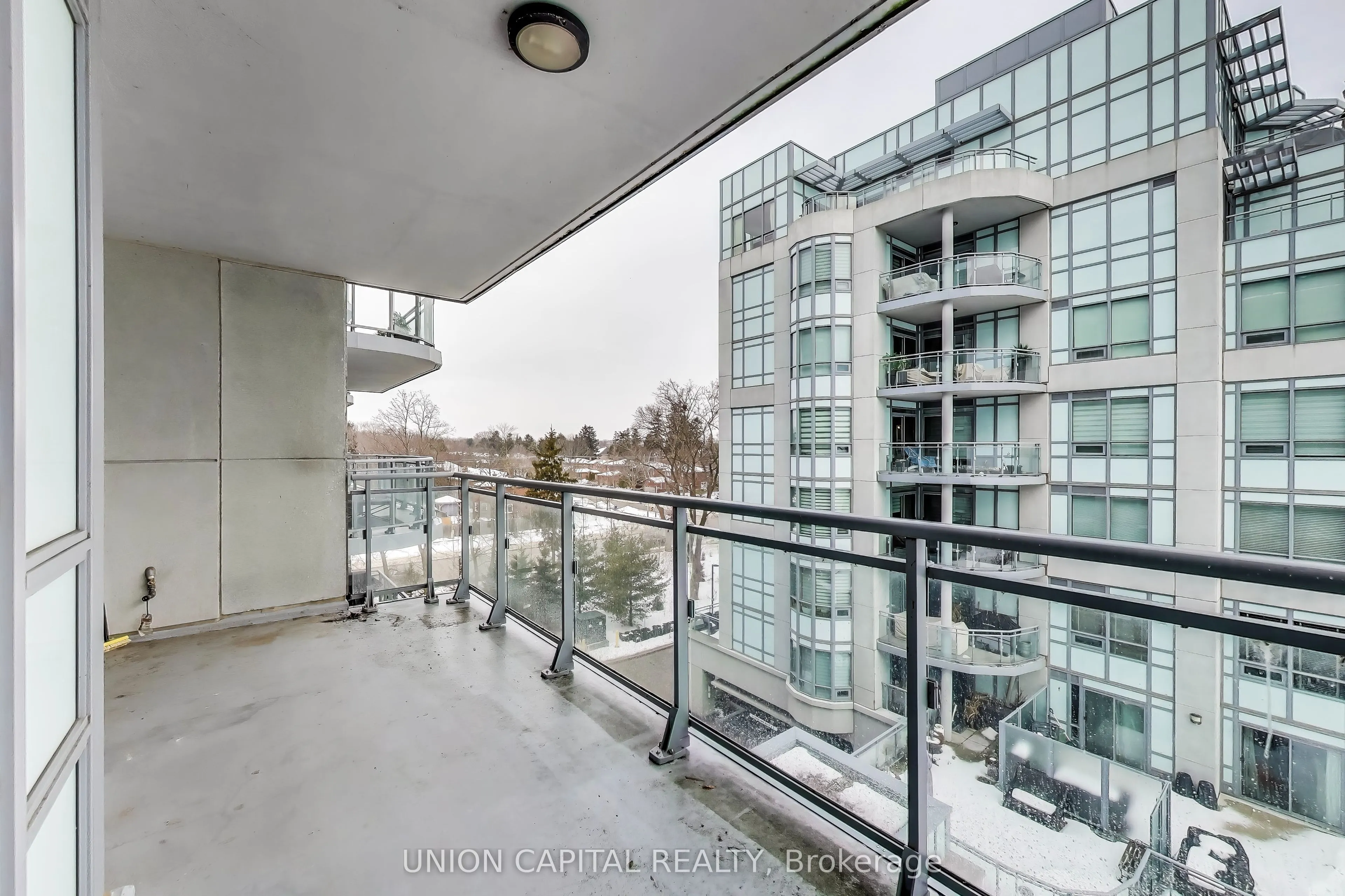 3500 Lakeshore Road W, #525