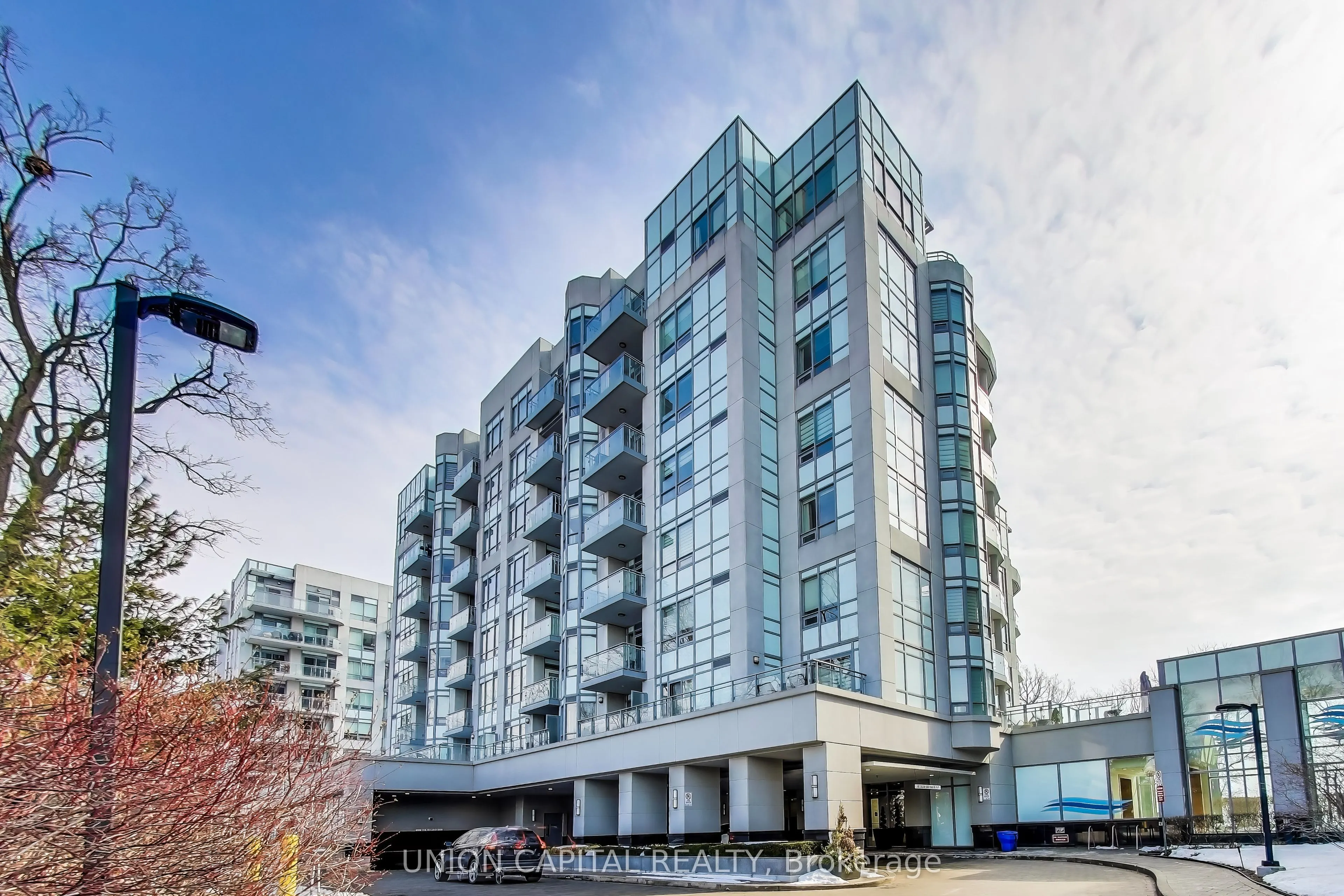 3500 Lakeshore Road W, #525