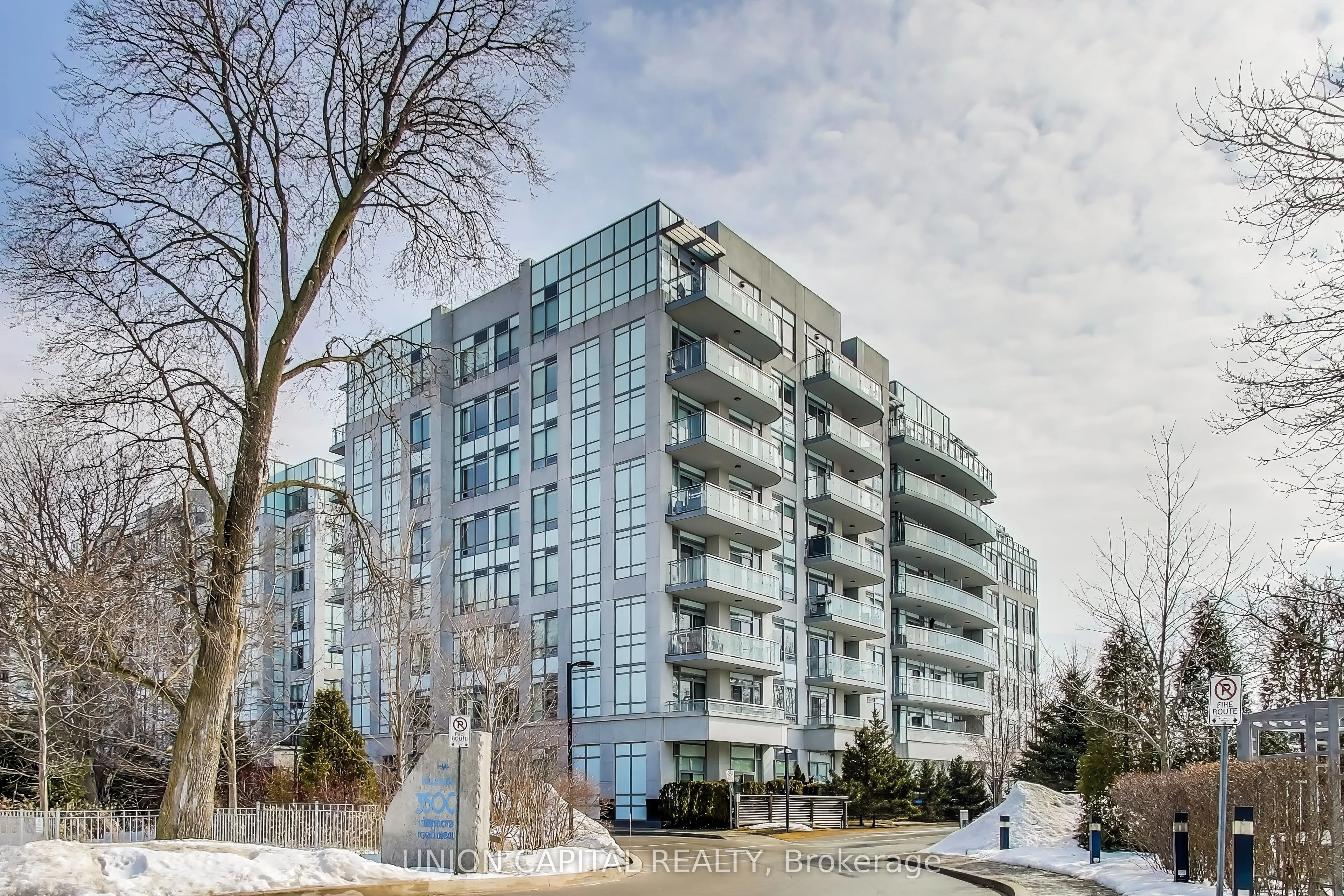 3500 Lakeshore Road W, #525
