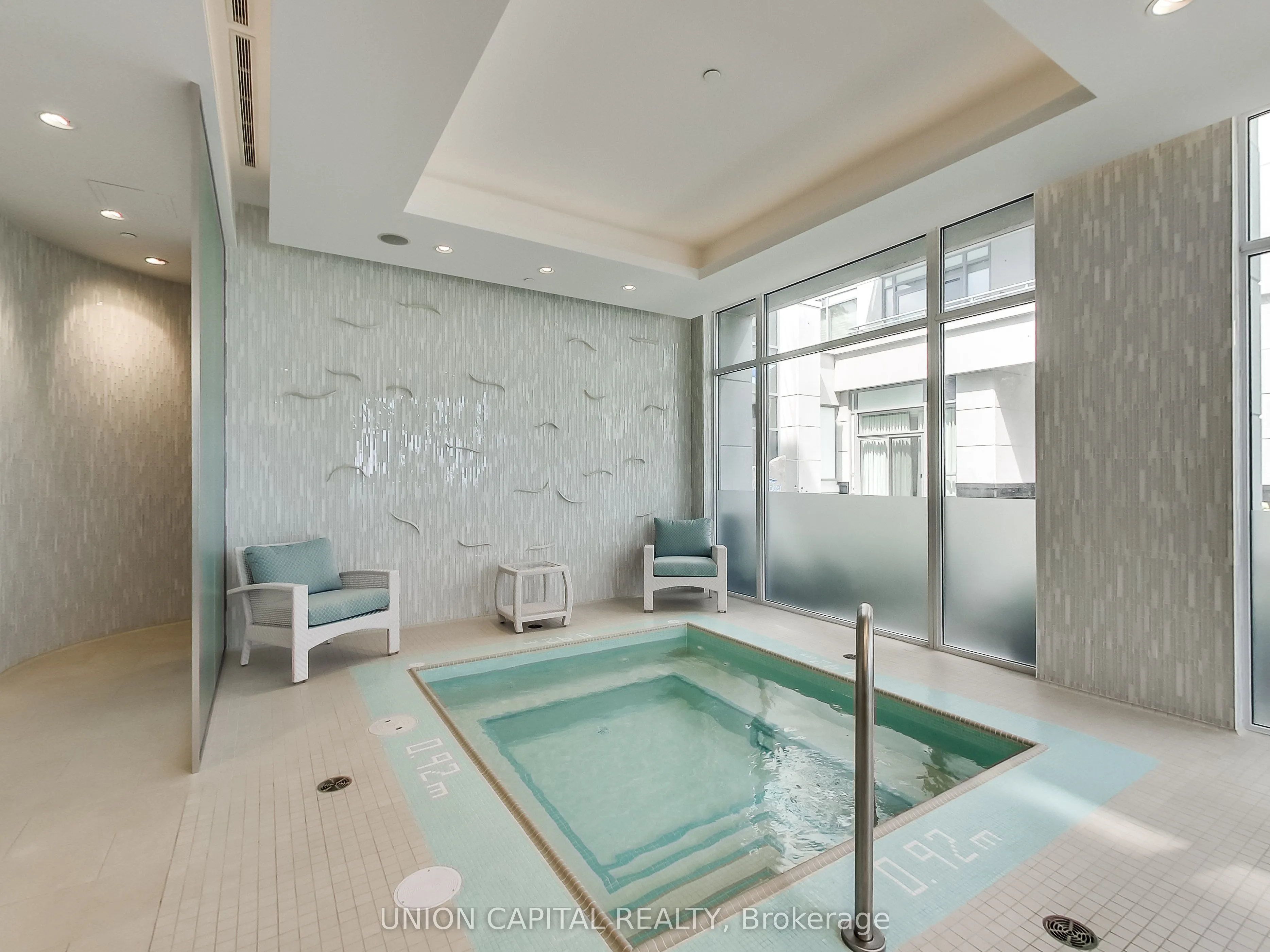 3500 Lakeshore Road W, #525