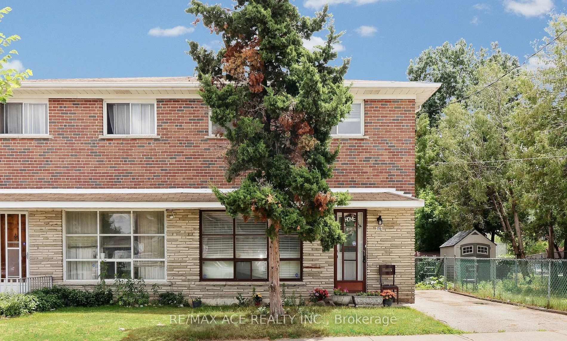 116 Elnathan Crescent