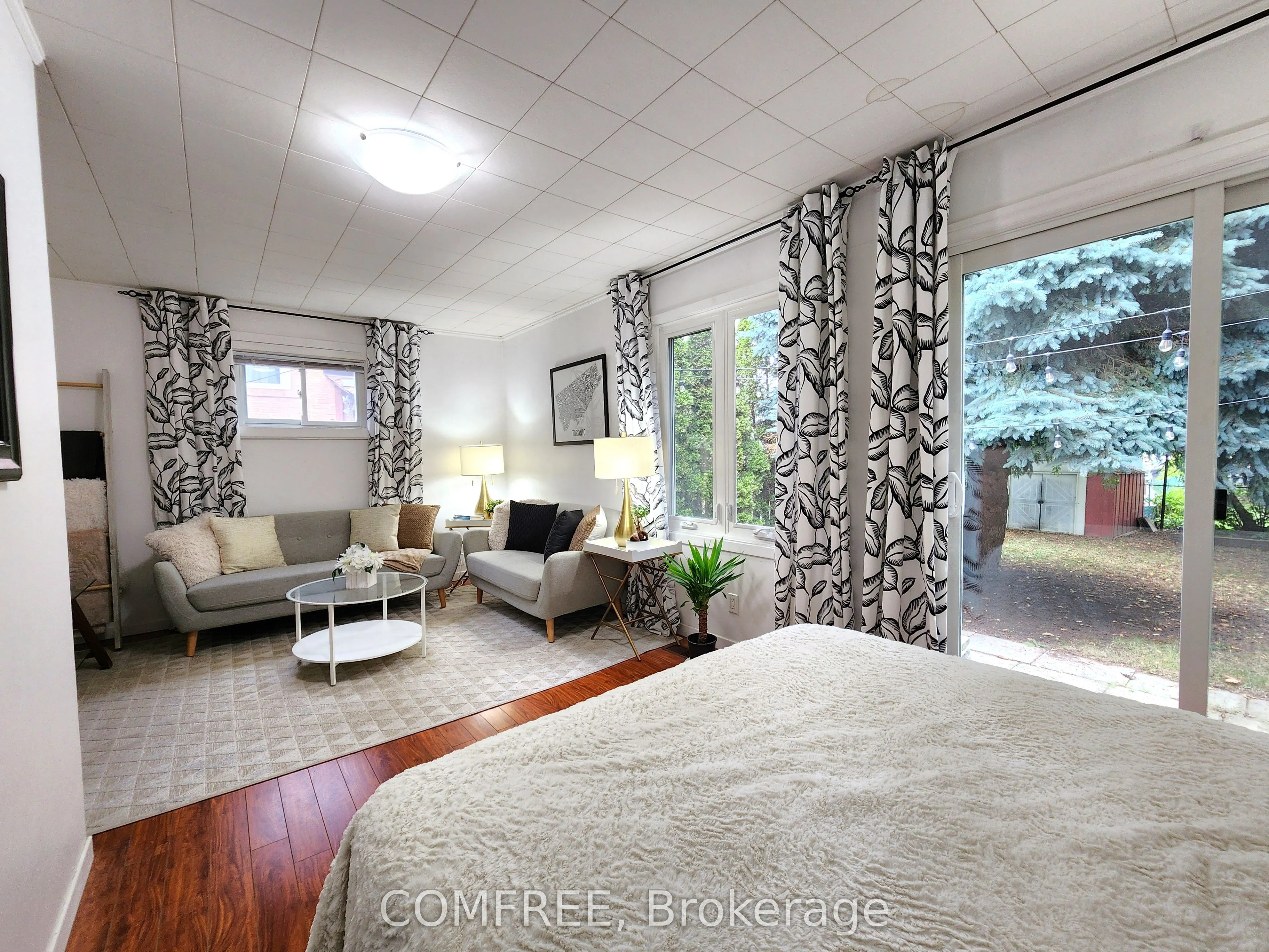 1089 Meredith Avenue