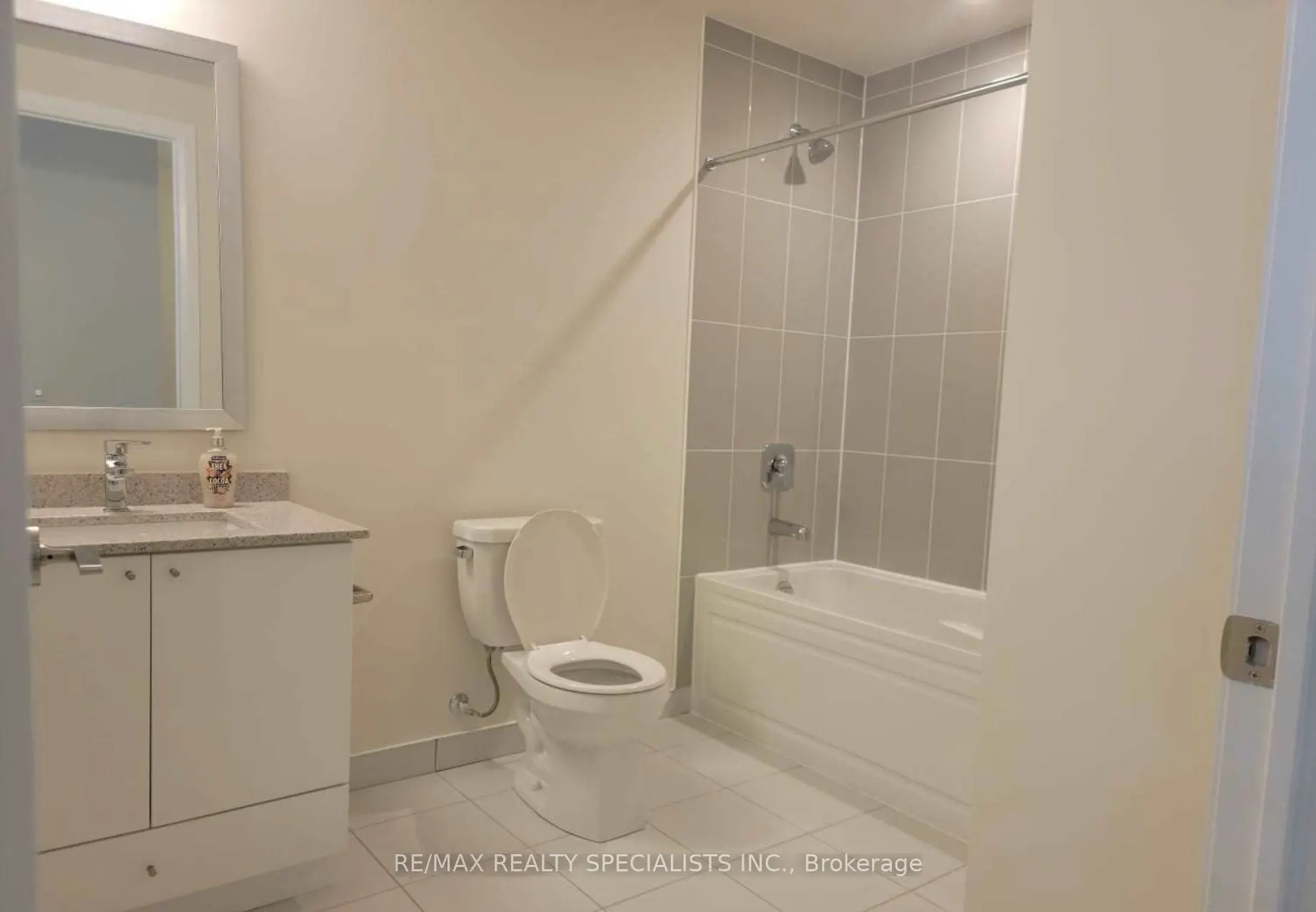 35 Watergarden Drive, #716