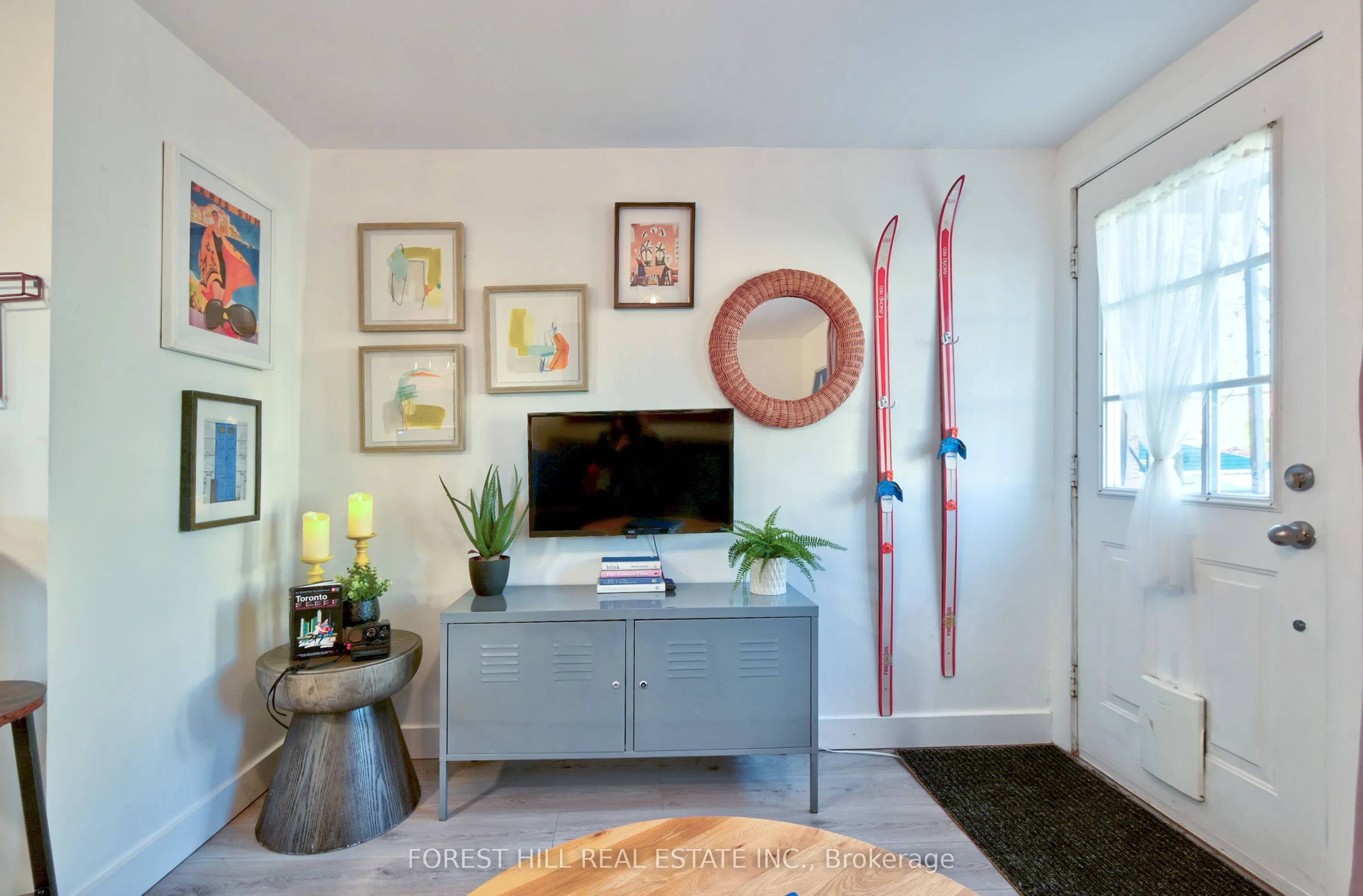 325 Westmoreland Avenue N