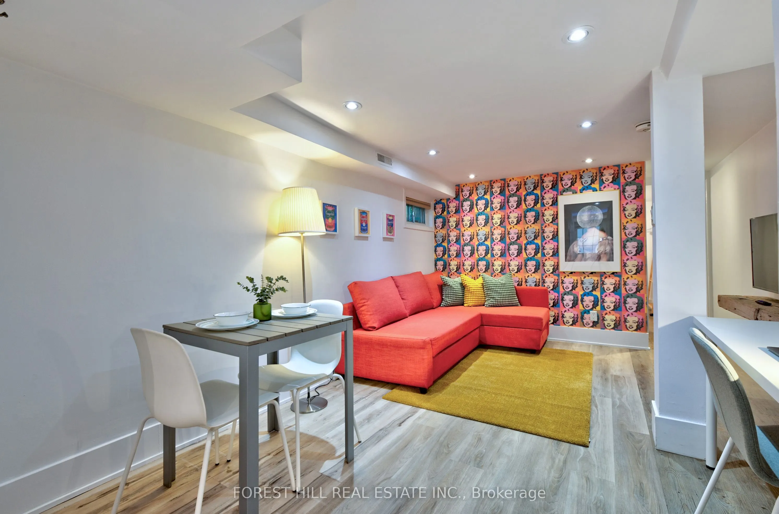 325 Westmoreland Avenue N