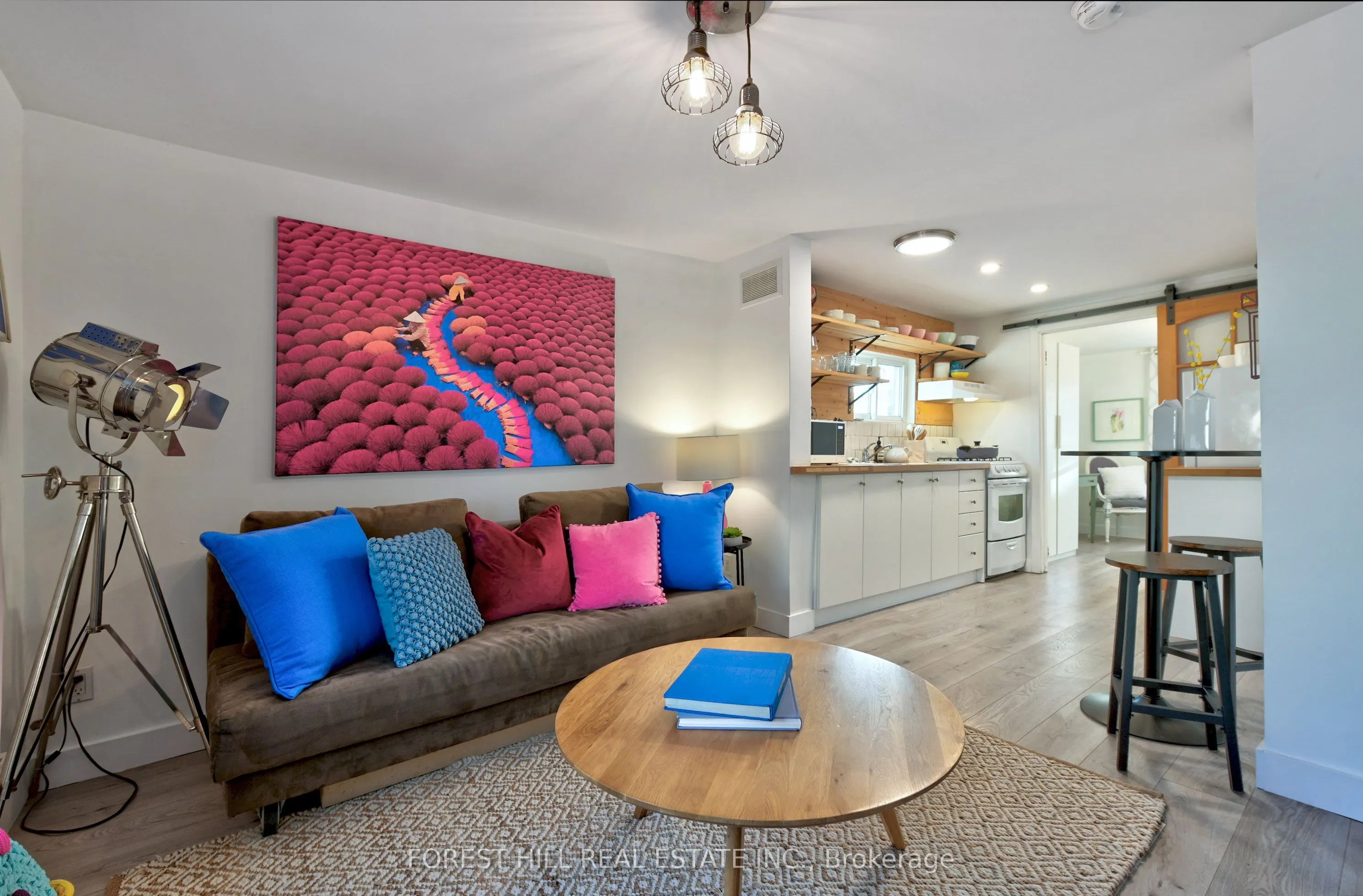 325 Westmoreland Avenue N