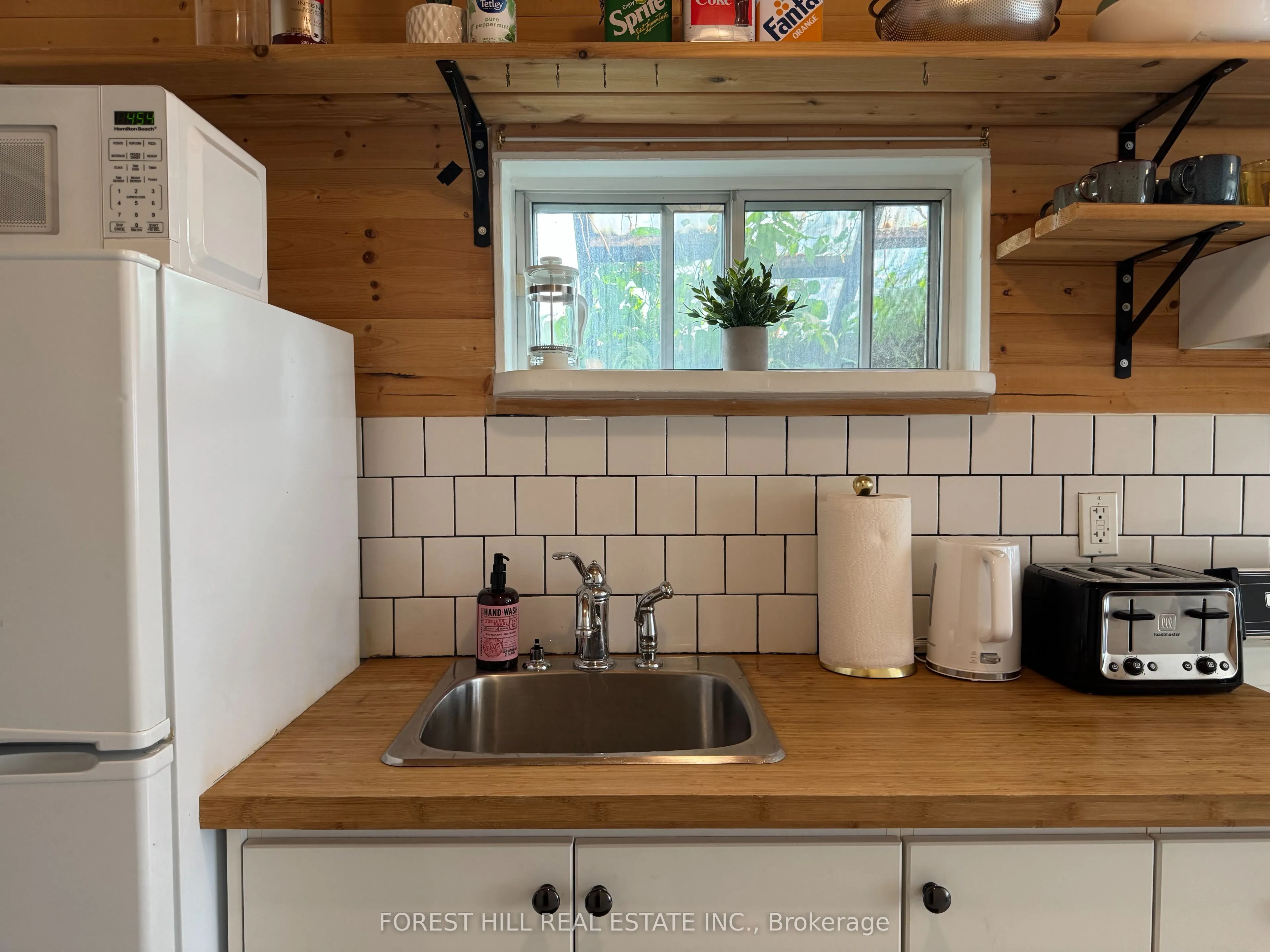 325 Westmoreland Avenue N