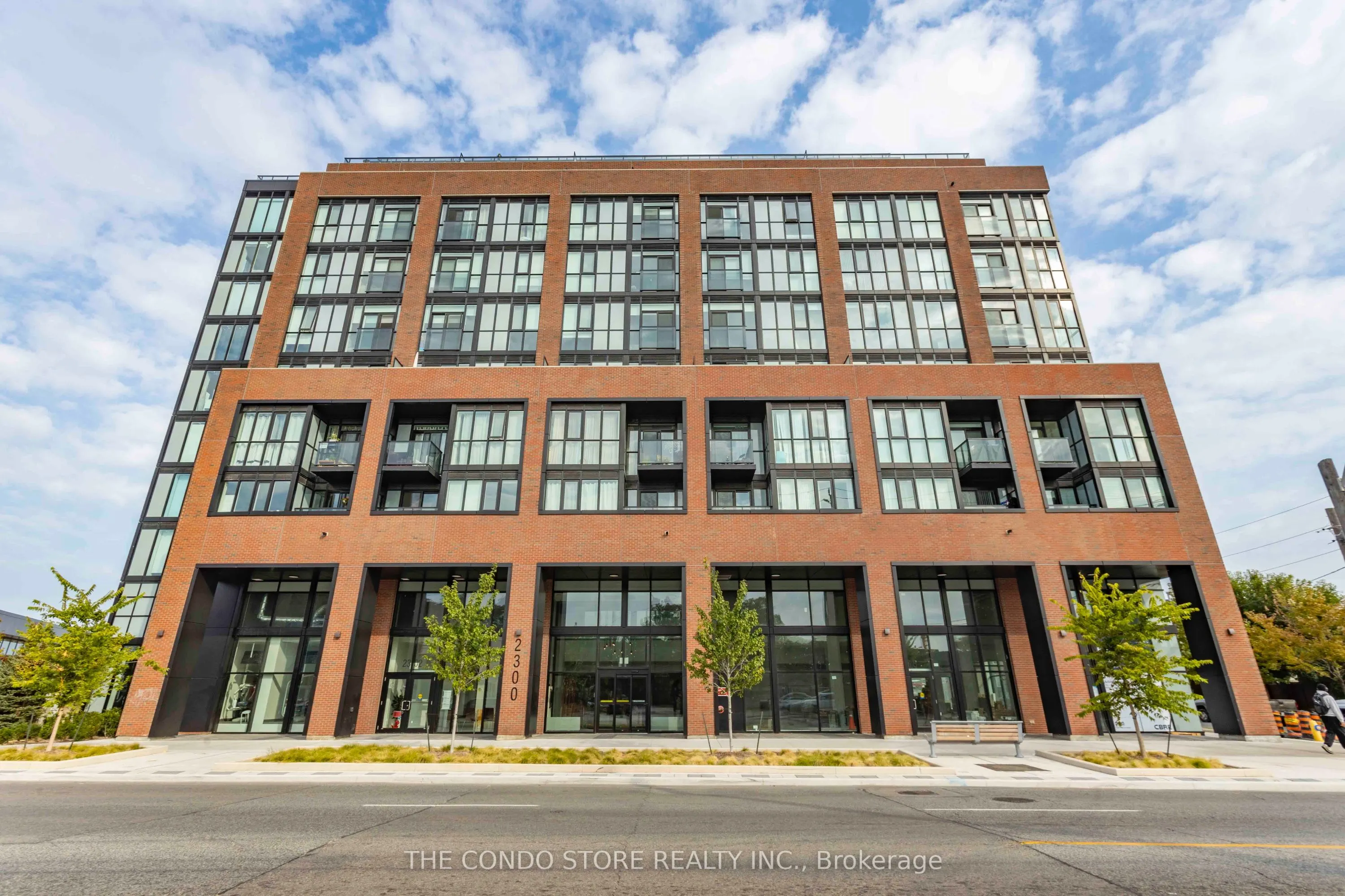 2300 St Clair Avenue W, #334