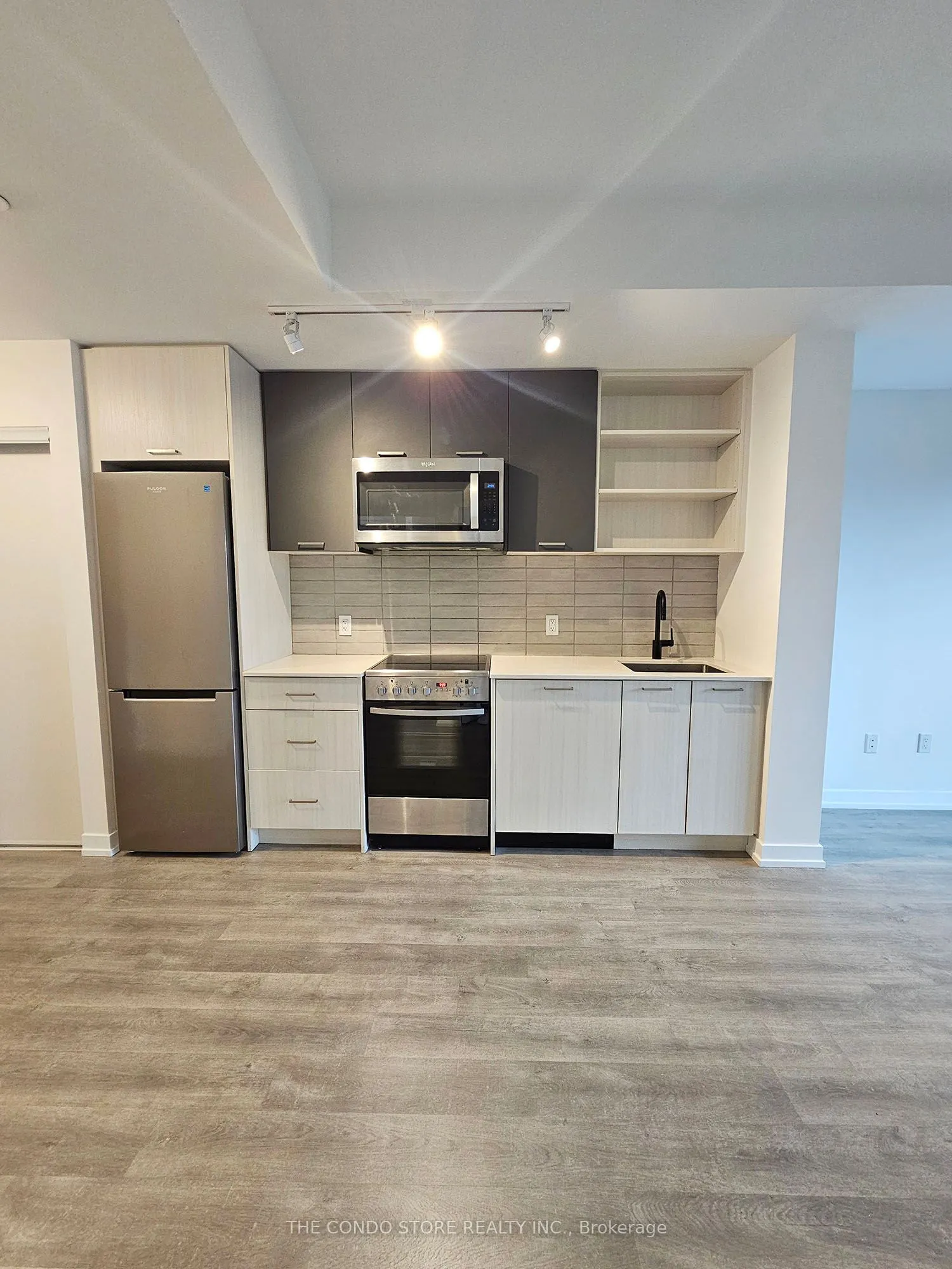 2300 St Clair Avenue W, #334