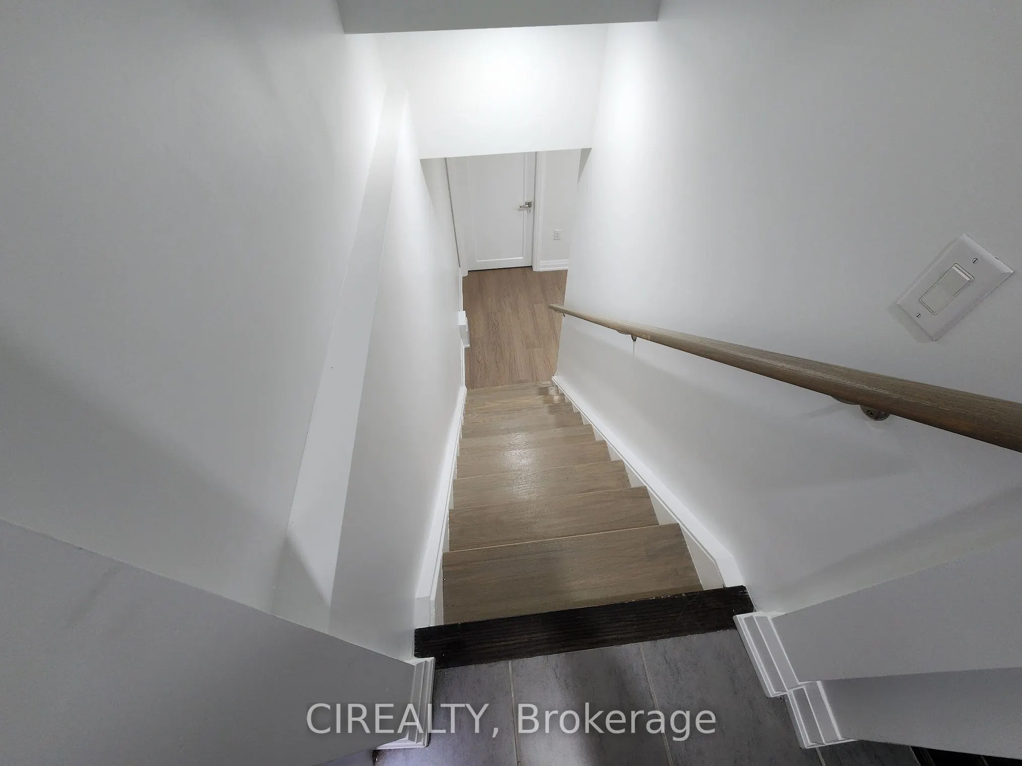 268 Bonnieglen Boulevard