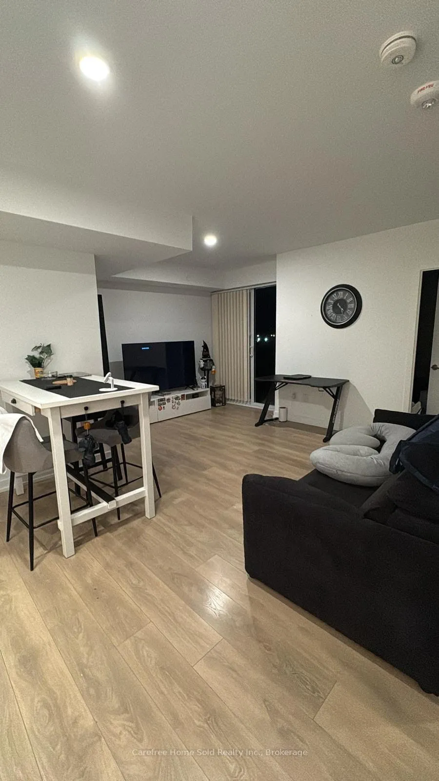 1100 Sheppard Avenue, #605