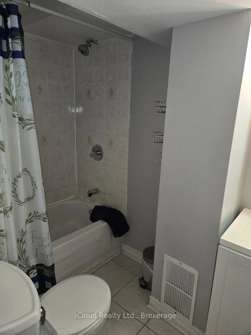 1659 Summergrove (Bsmt) Crescent, #APT