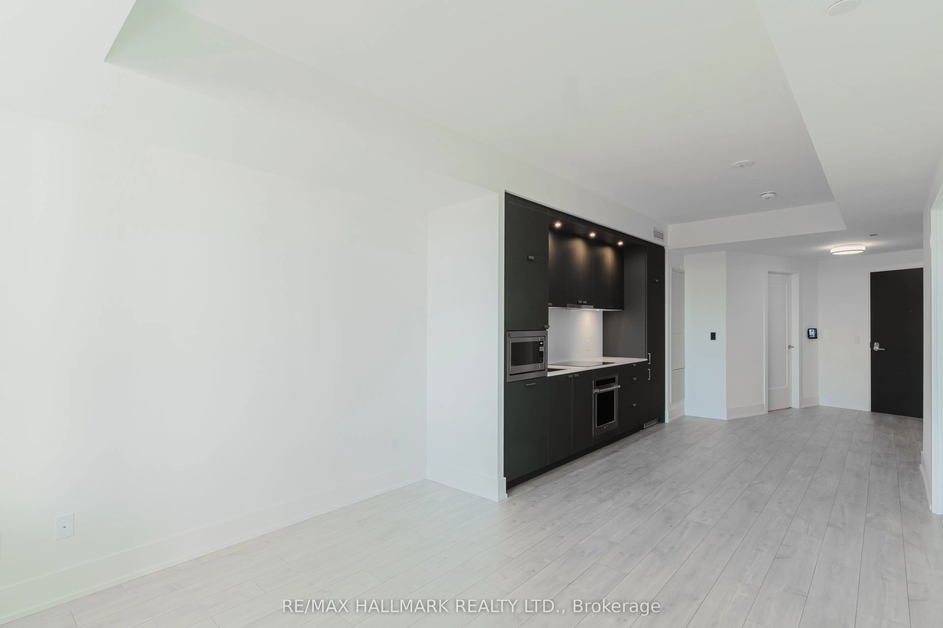 259 THE KINGSWAY, #427