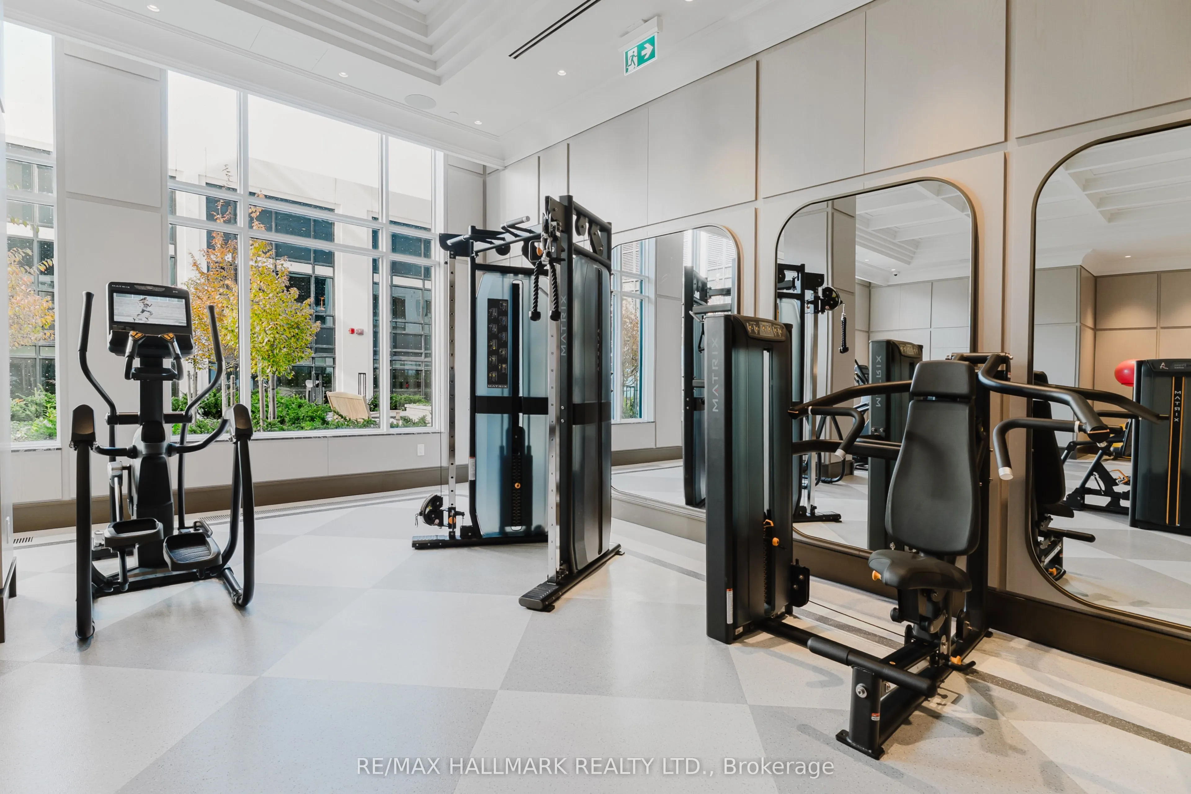 259 THE KINGSWAY, #427