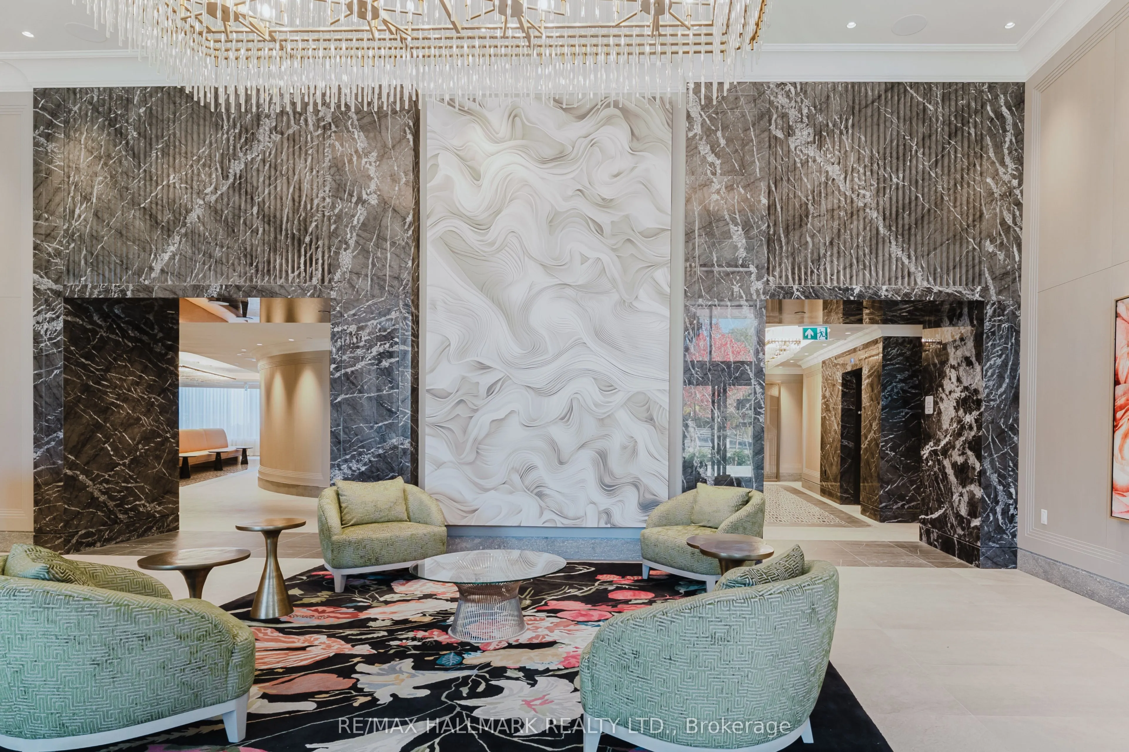 259 THE KINGSWAY, #427