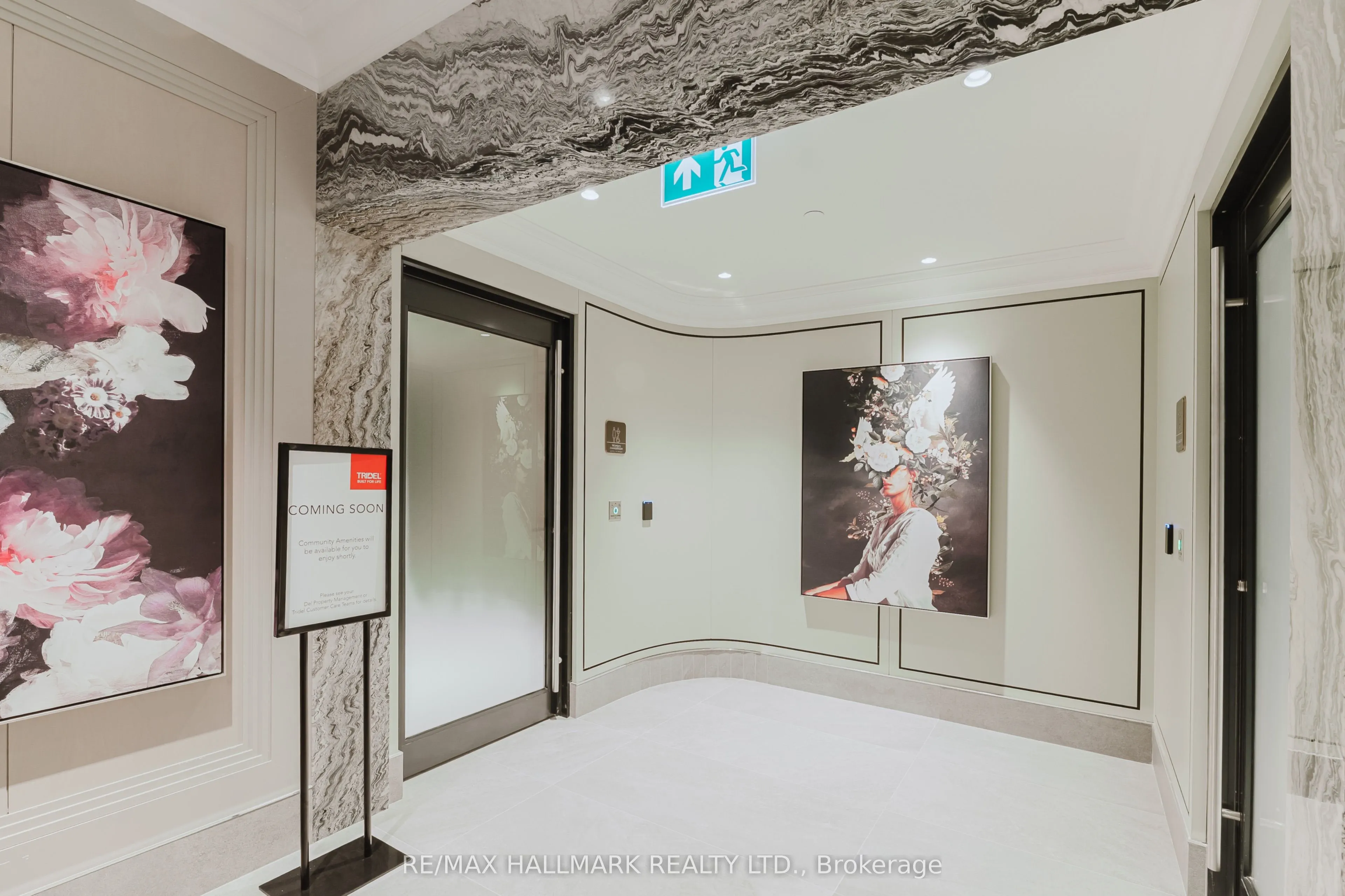 259 THE KINGSWAY, #427