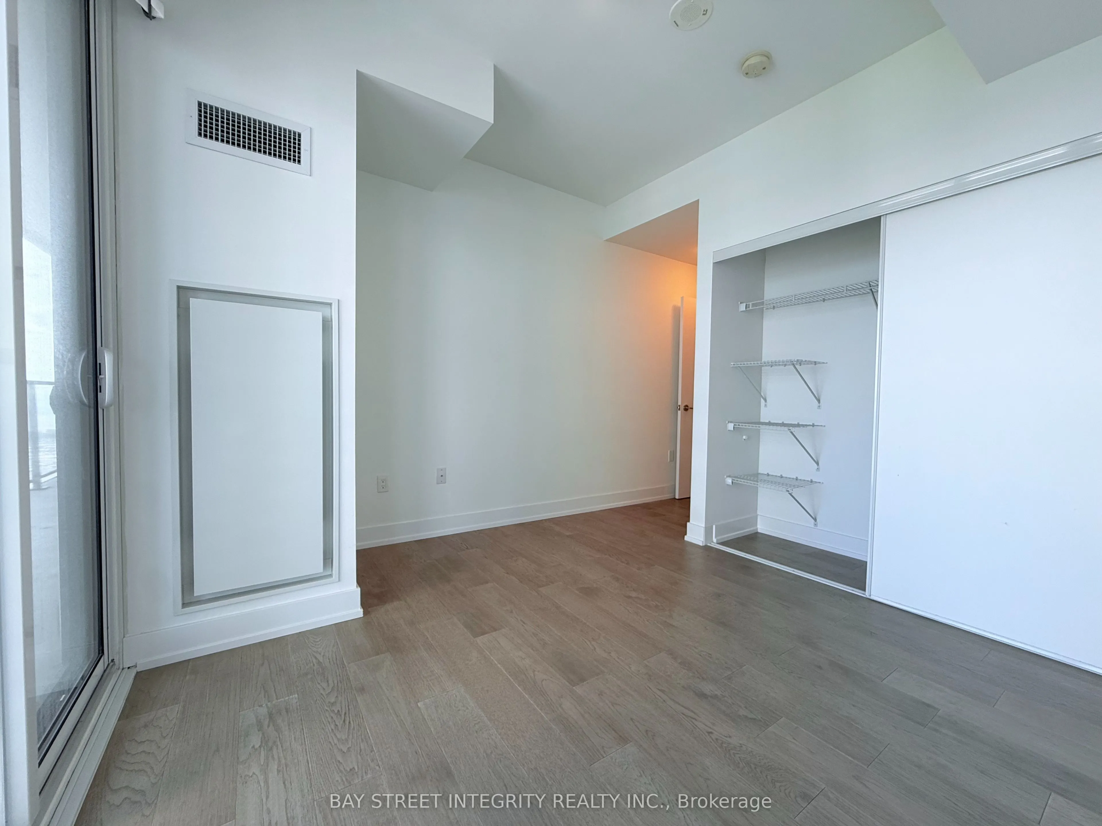 30 Shore Breeze Drive, #2418