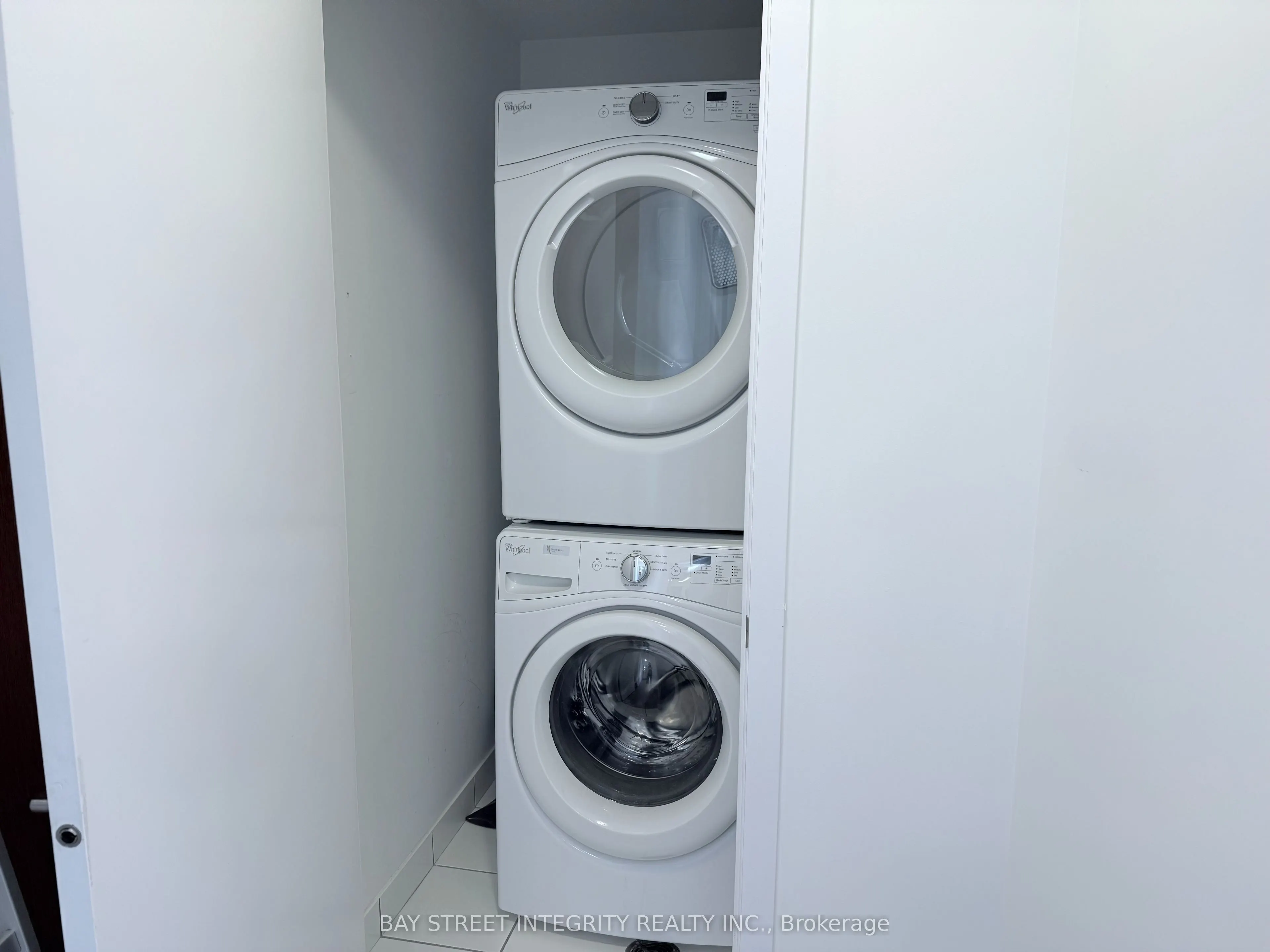 30 Shore Breeze Drive, #2418