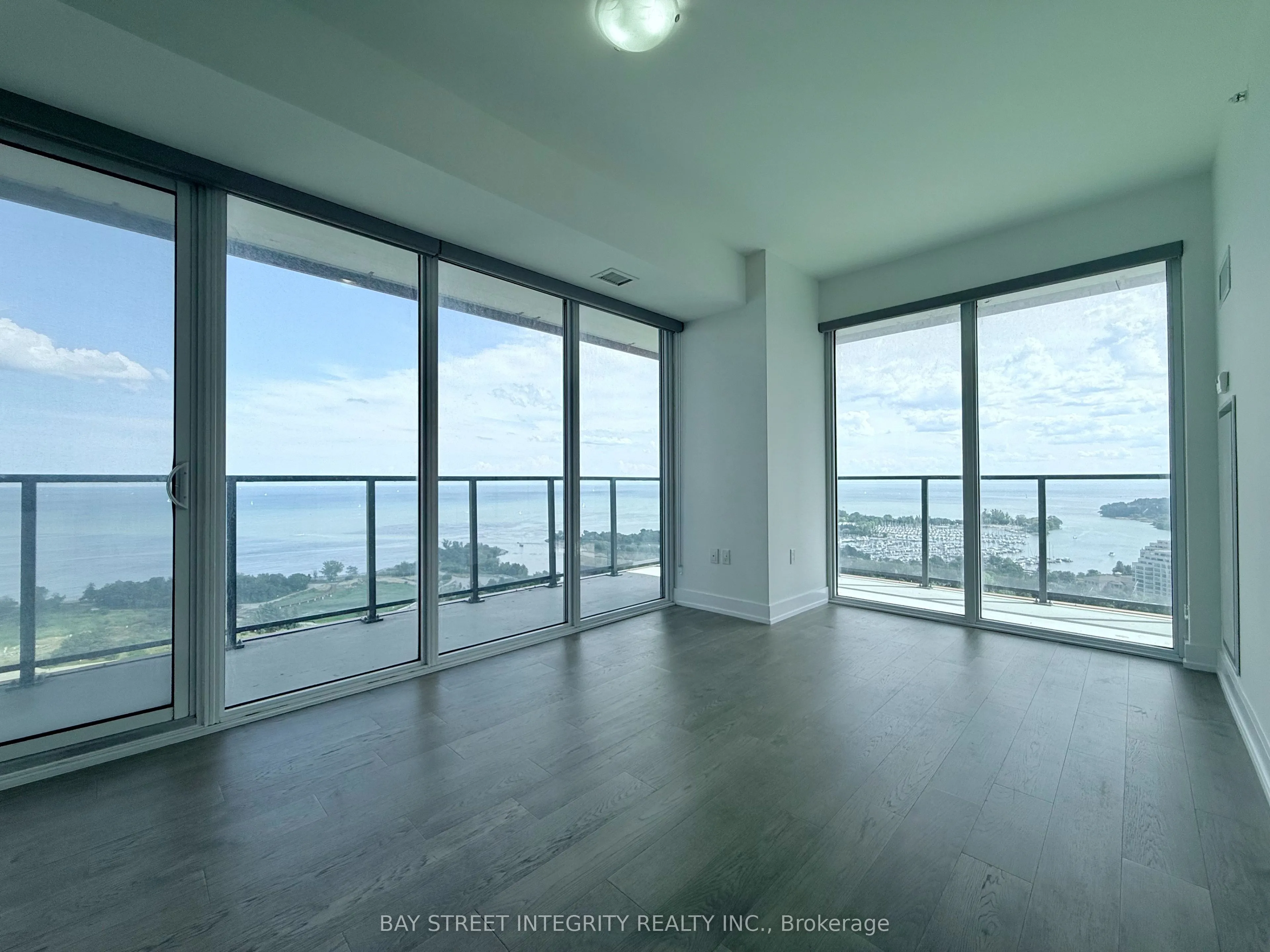 30 Shore Breeze Drive, #2418