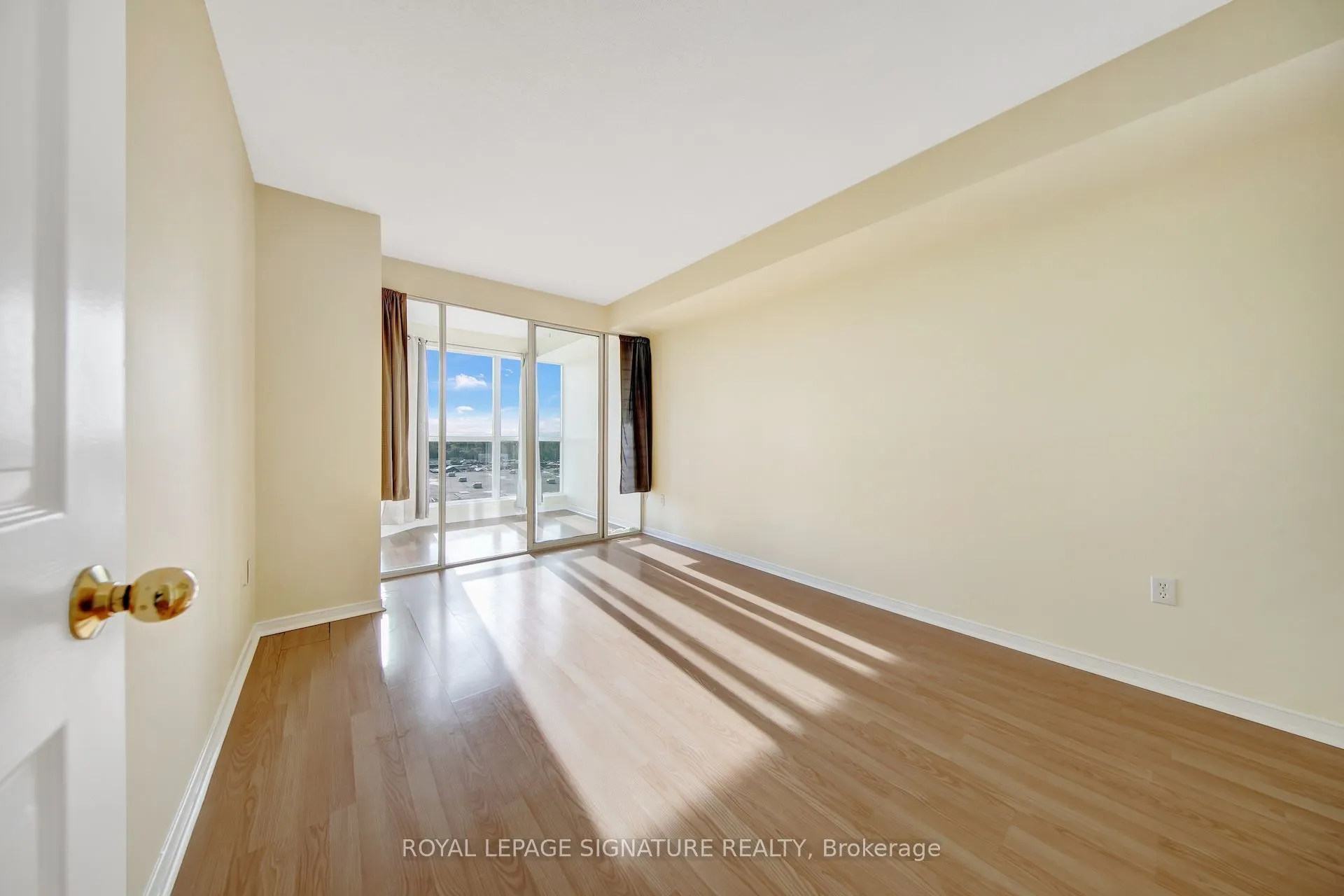 2177 Burnhamthorpe Road W, #912