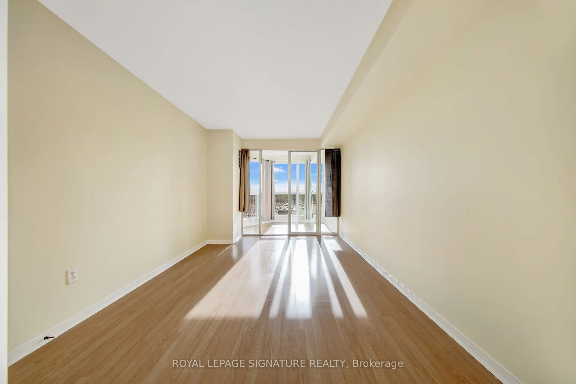 2177 Burnhamthorpe Road W, #912