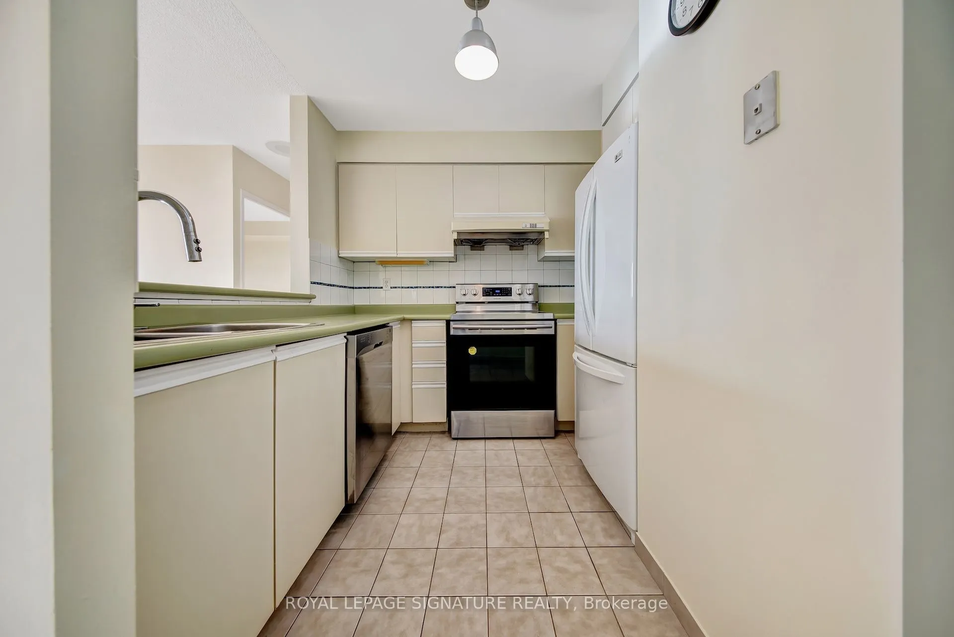 2177 Burnhamthorpe Road W, #912