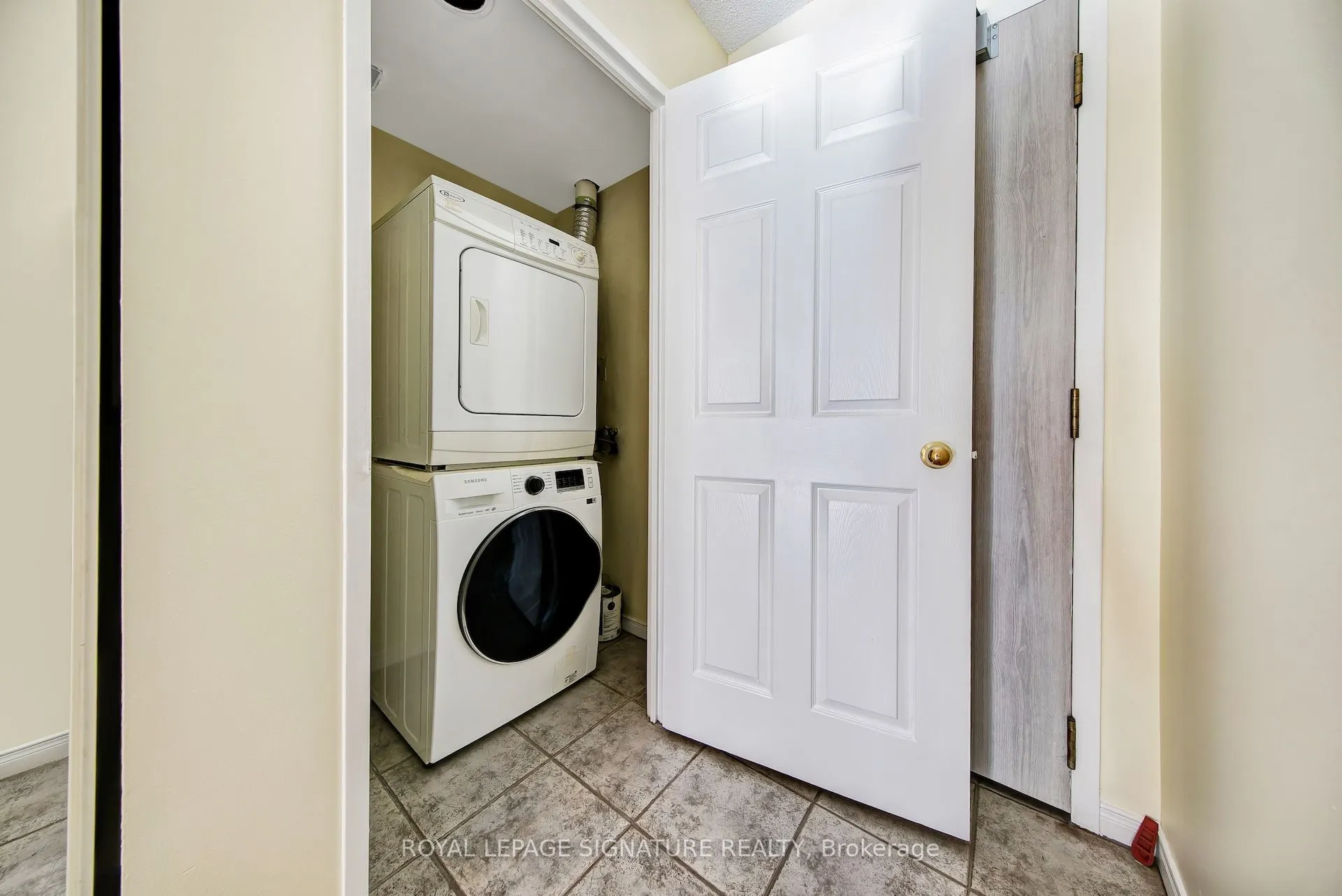 2177 Burnhamthorpe Road W, #912