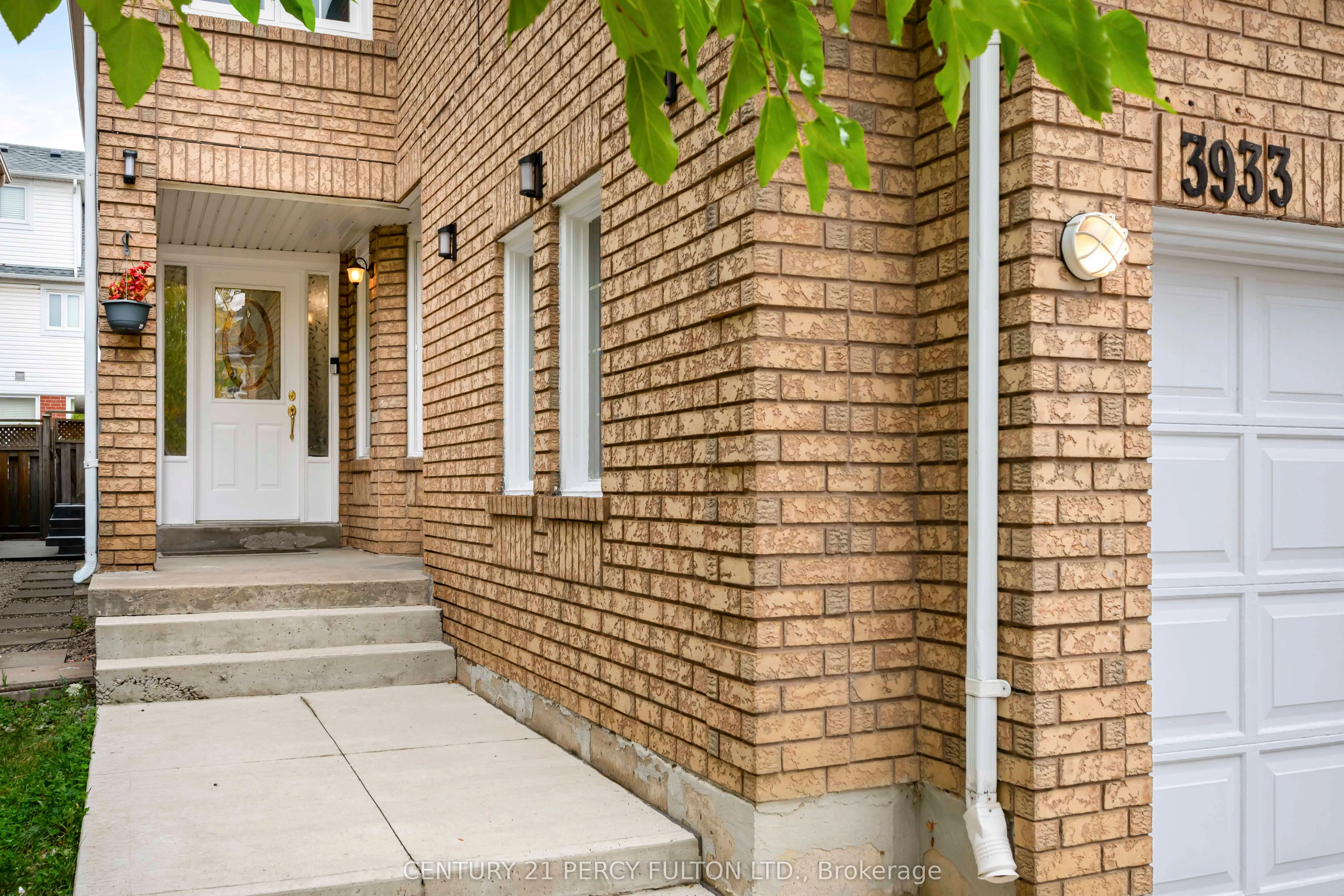 3933 Nightshade Lane