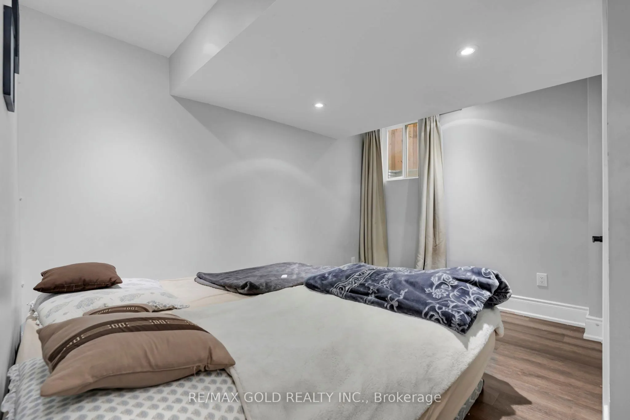 34 Rhapsody Crescent