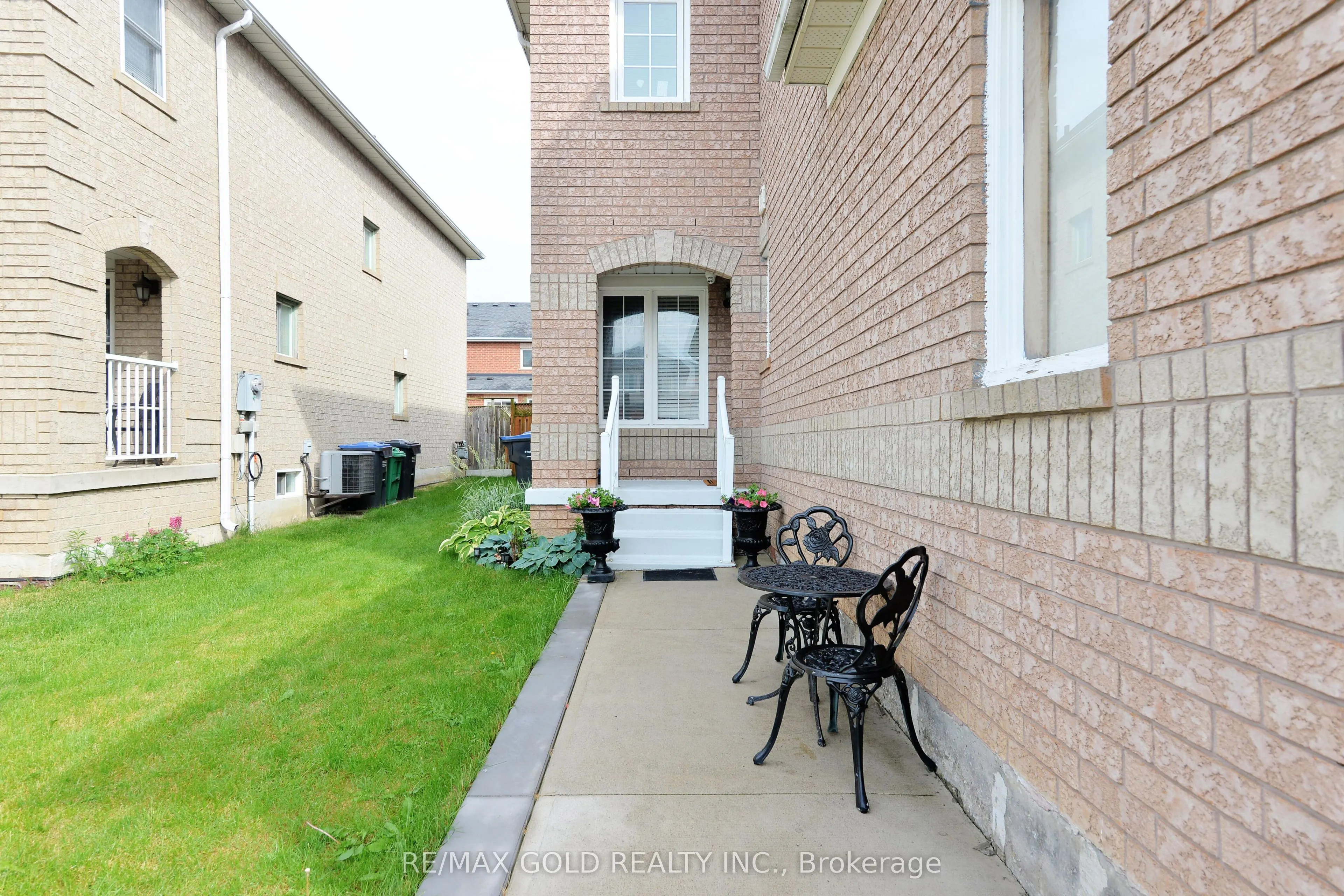 37 Prairie Rose Circle