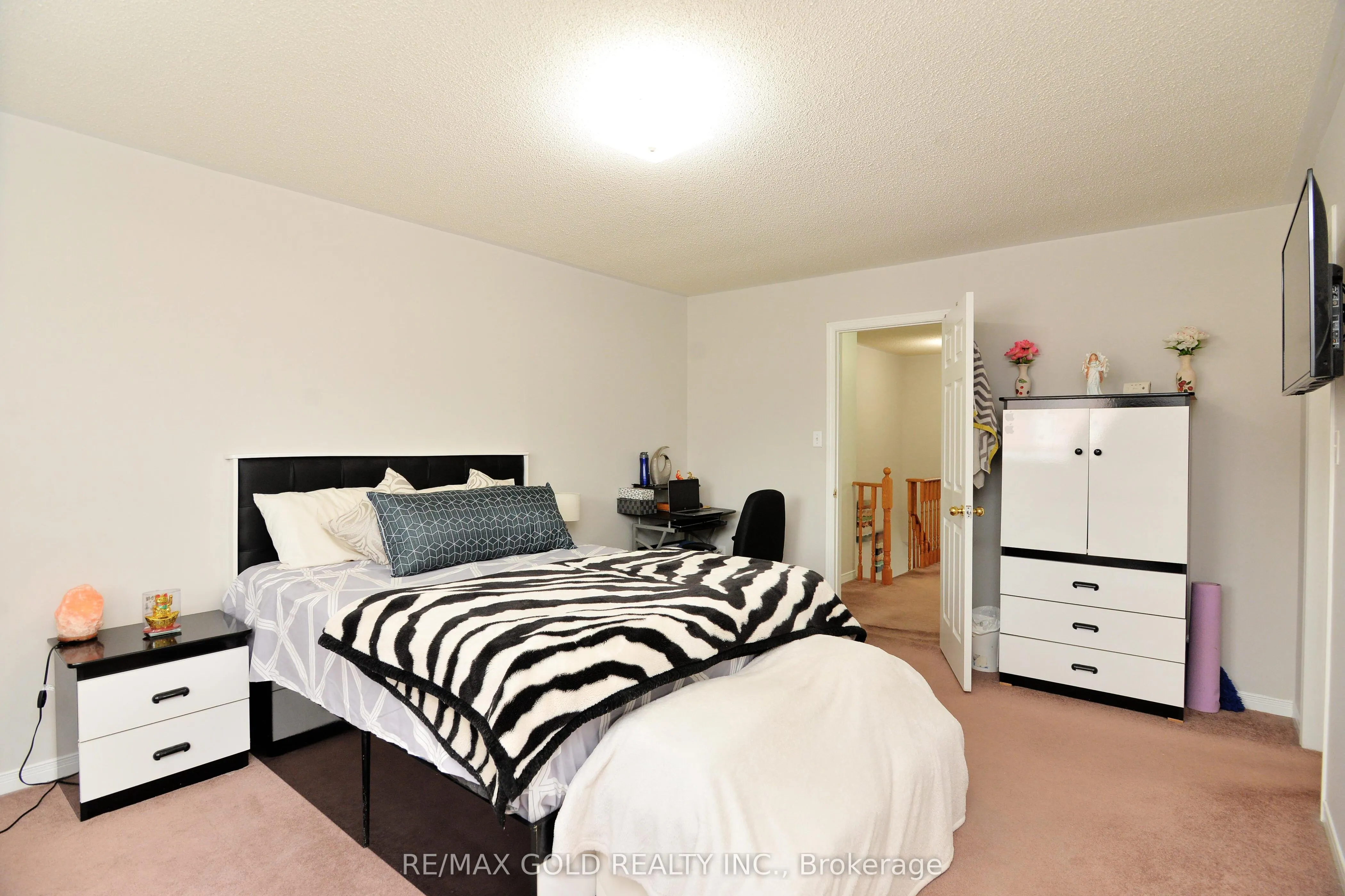 37 Prairie Rose Circle