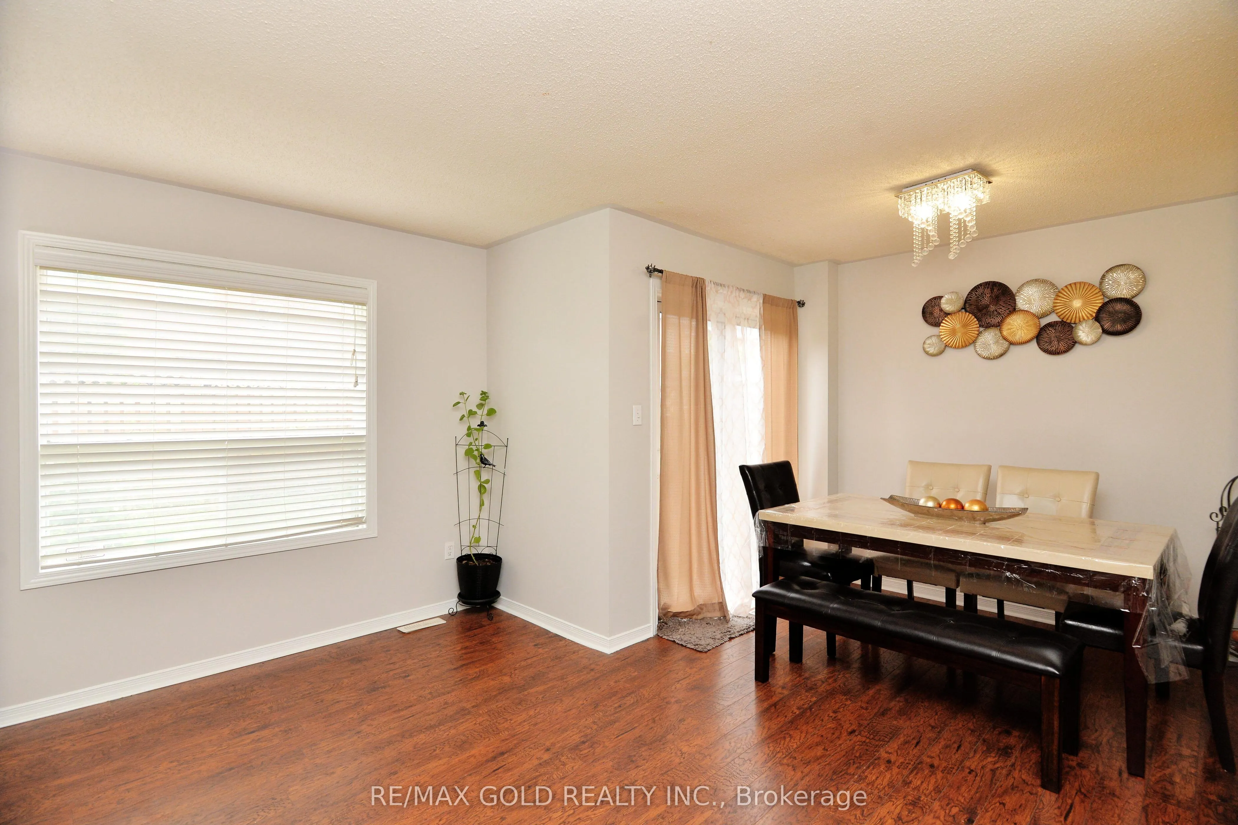 37 Prairie Rose Circle