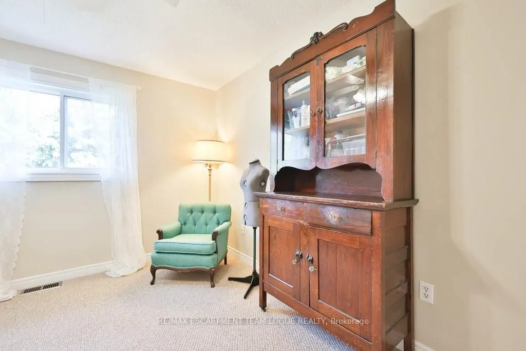 2229 Walkers Line, #16