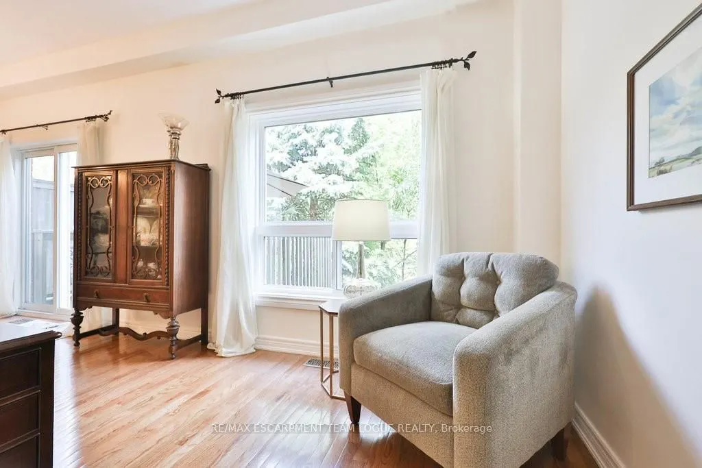 2229 Walkers Line, #16