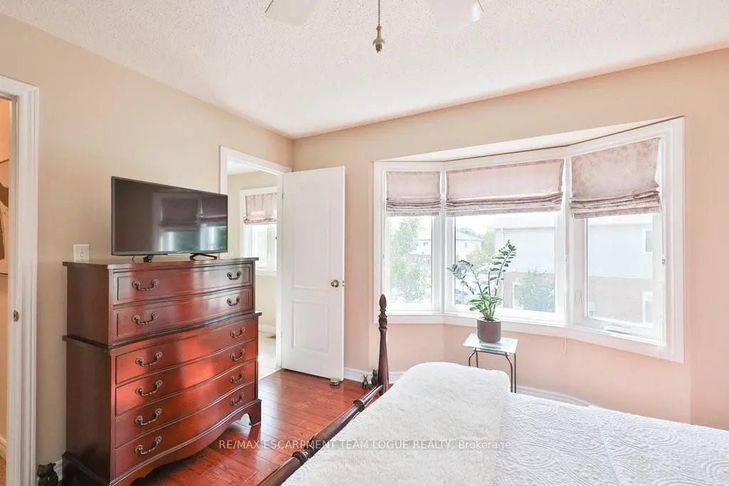 2229 Walkers Line, #16