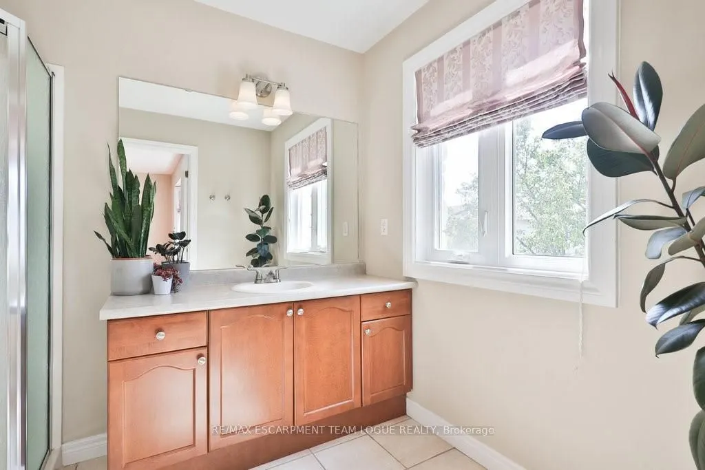 2229 Walkers Line, #16