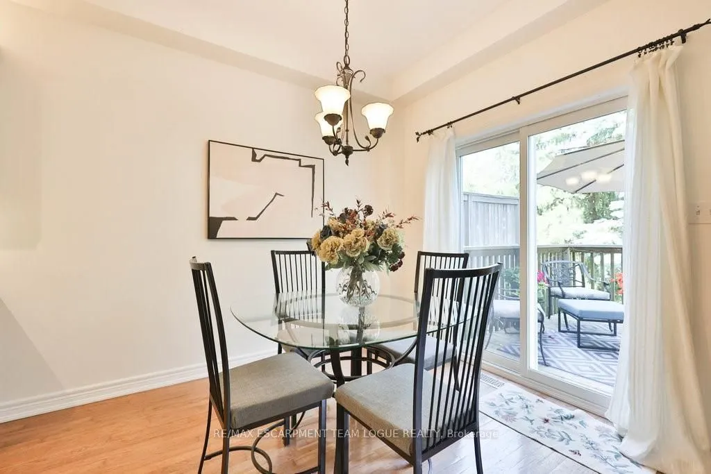 2229 Walkers Line, #16