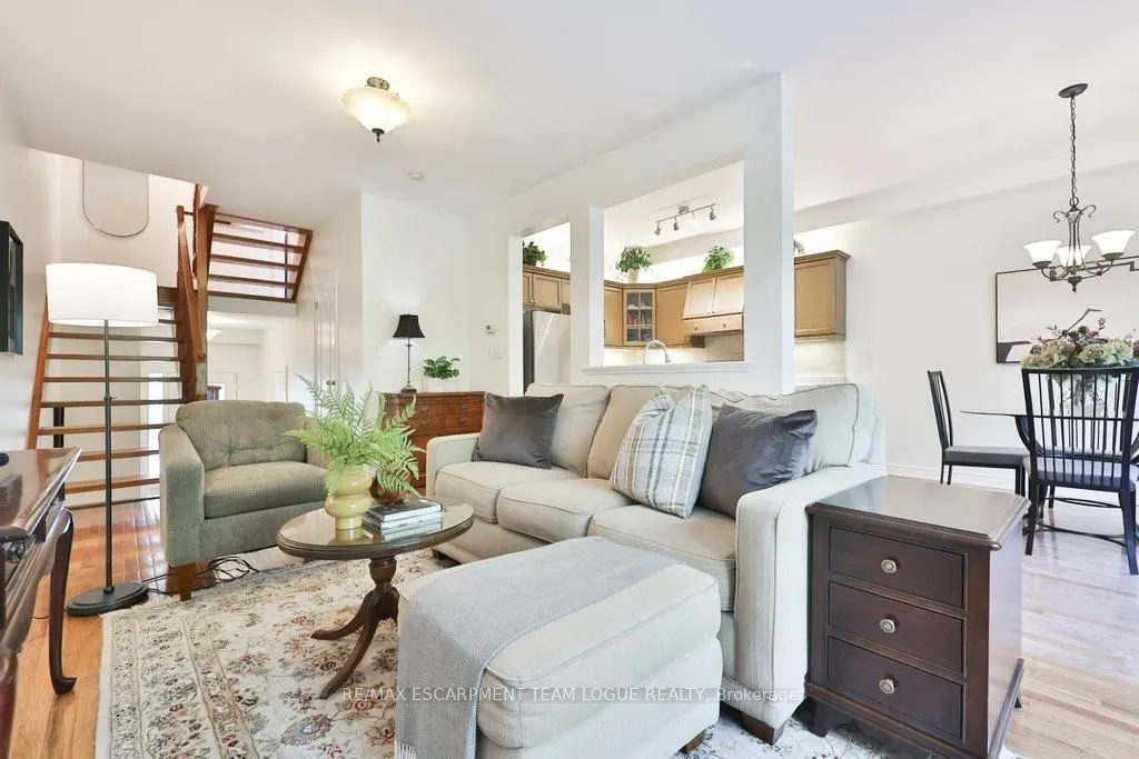 2229 Walkers Line, #16